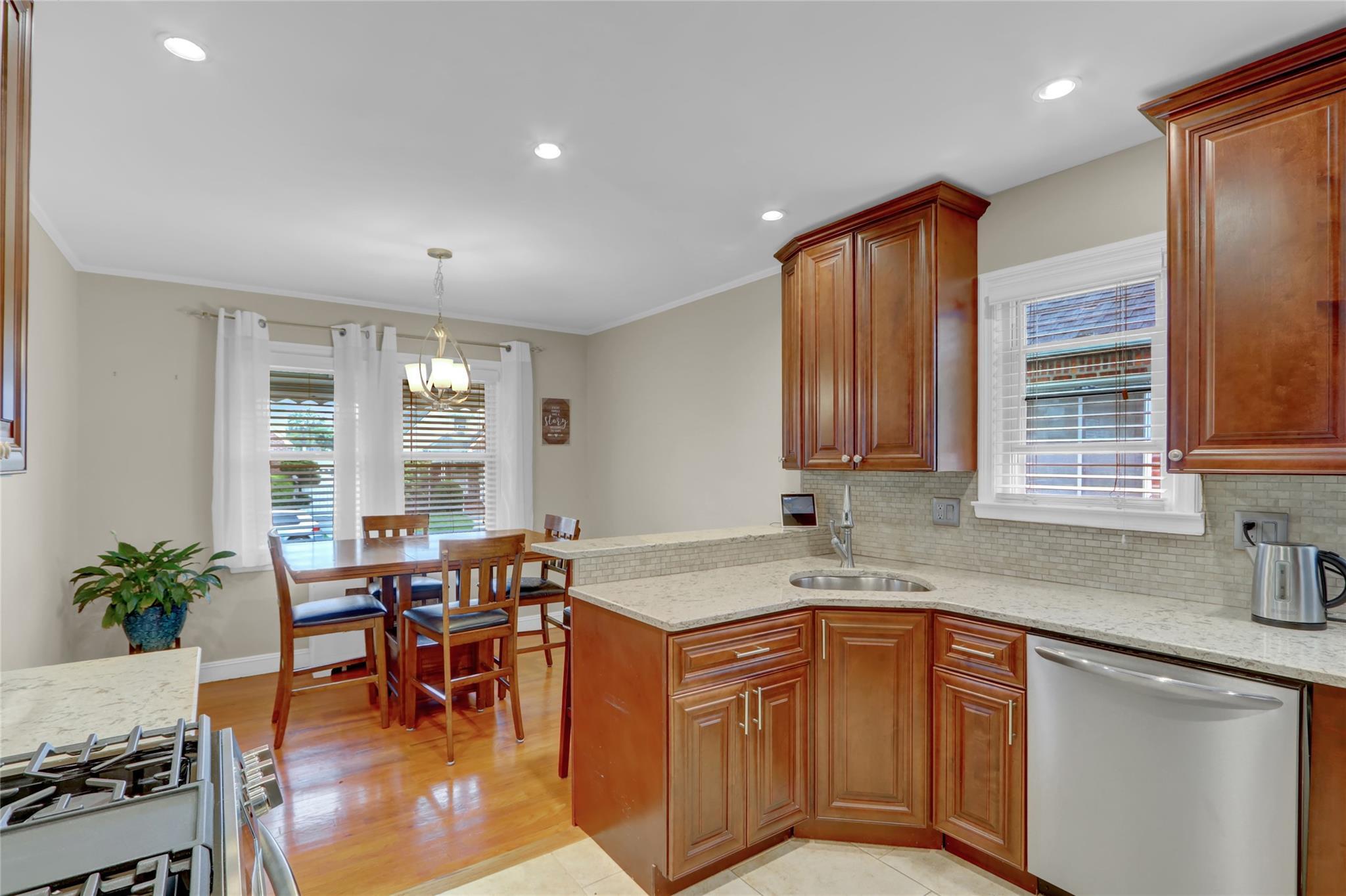 Single Family 230th  Queens, NY 11411, MLS-878557-12