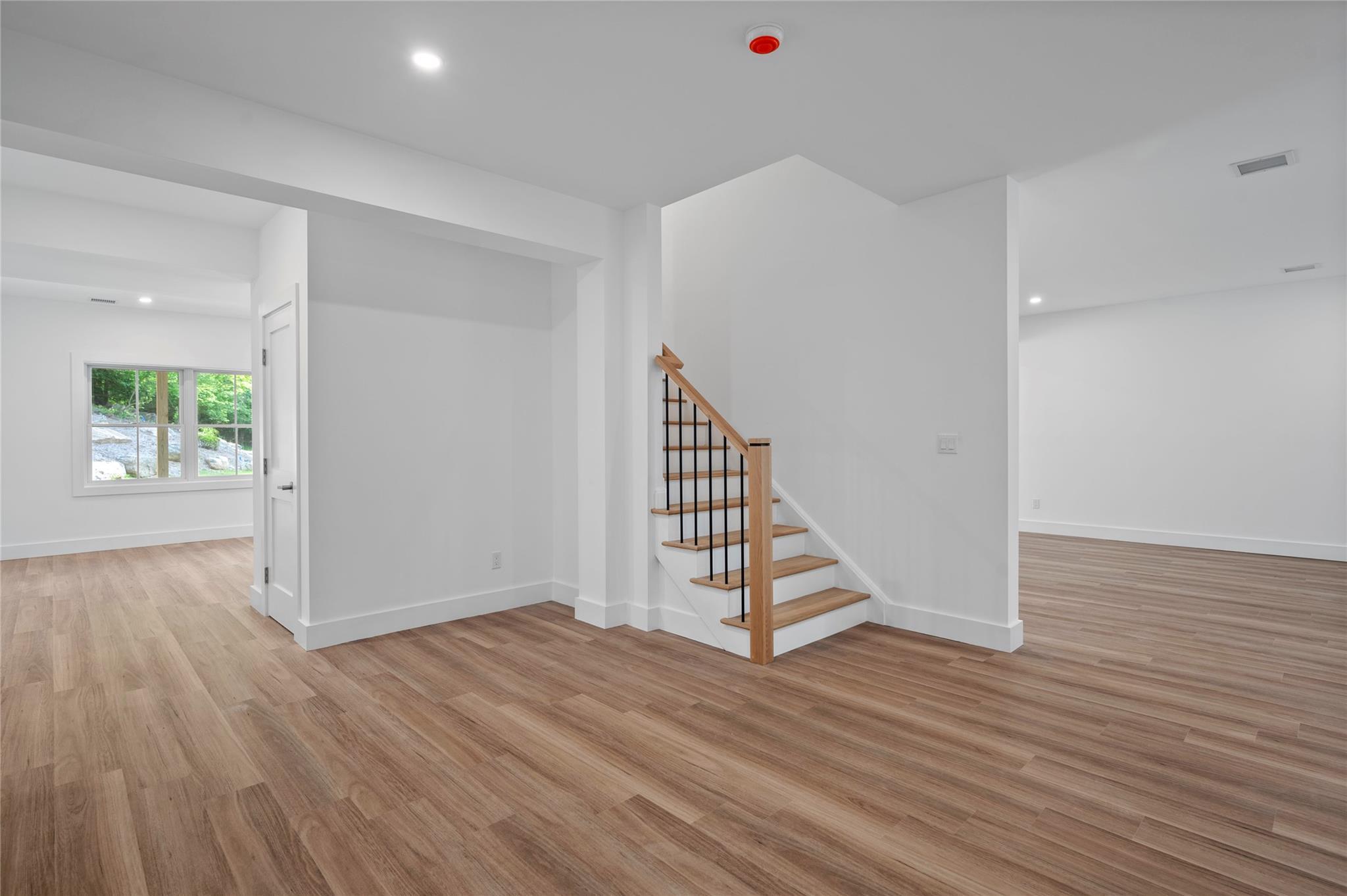 Single Family Buckout Westchester County, NY 10604, MLS-878564-35