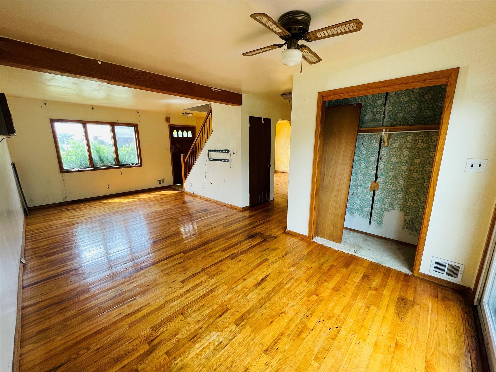 Single Family Stone  Nassau County, NY 11003, MLS-878567-6