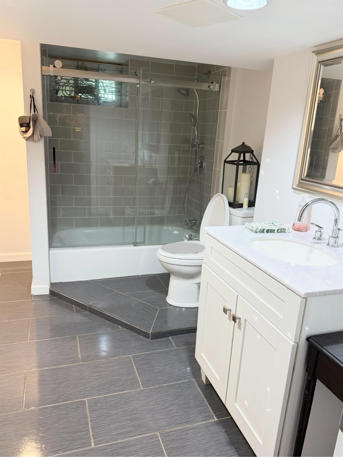 Single Family King  Bronx, NY 10464, MLS-878613-9