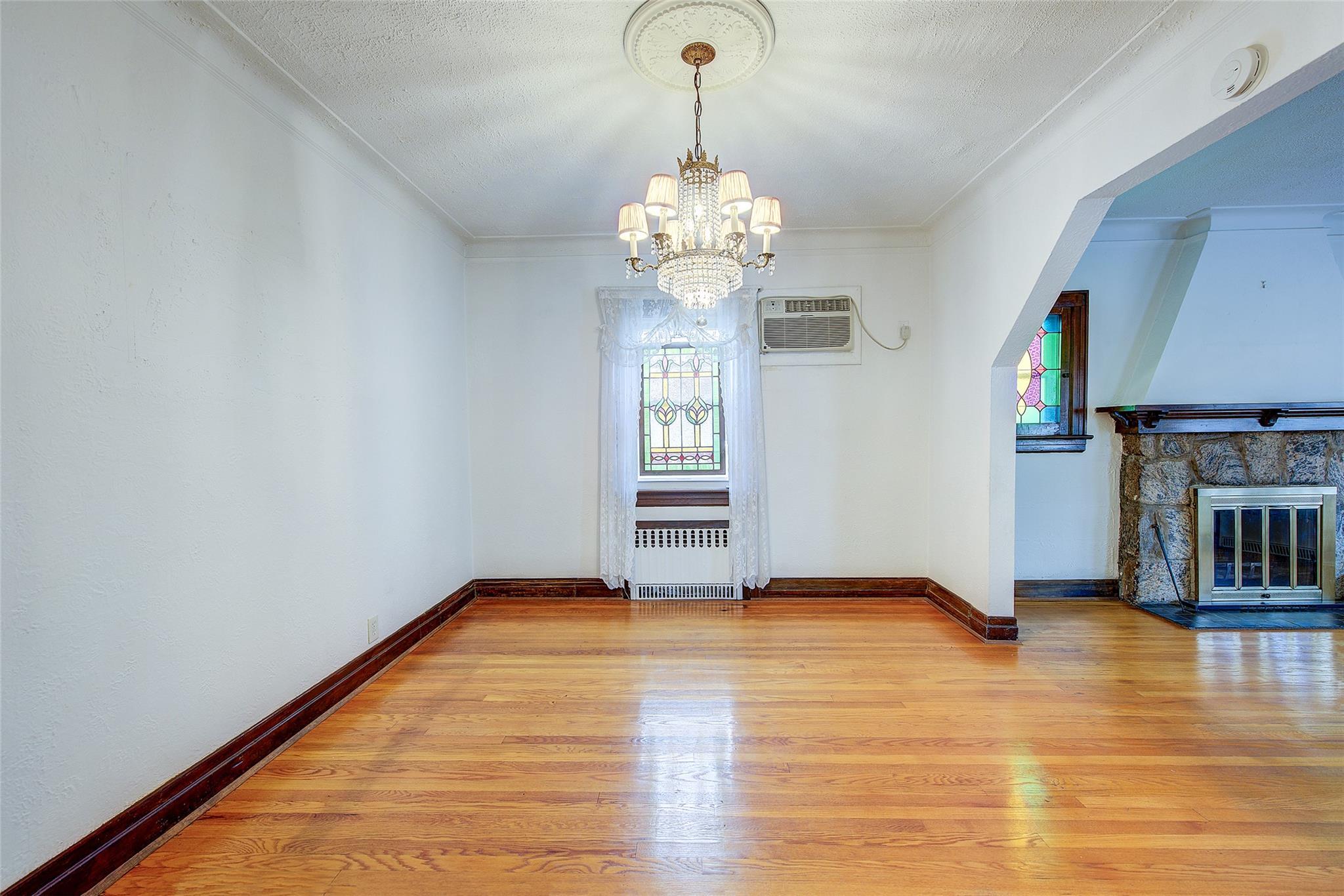 Single Family 15th  Queens, NY 11357, MLS-878643-12