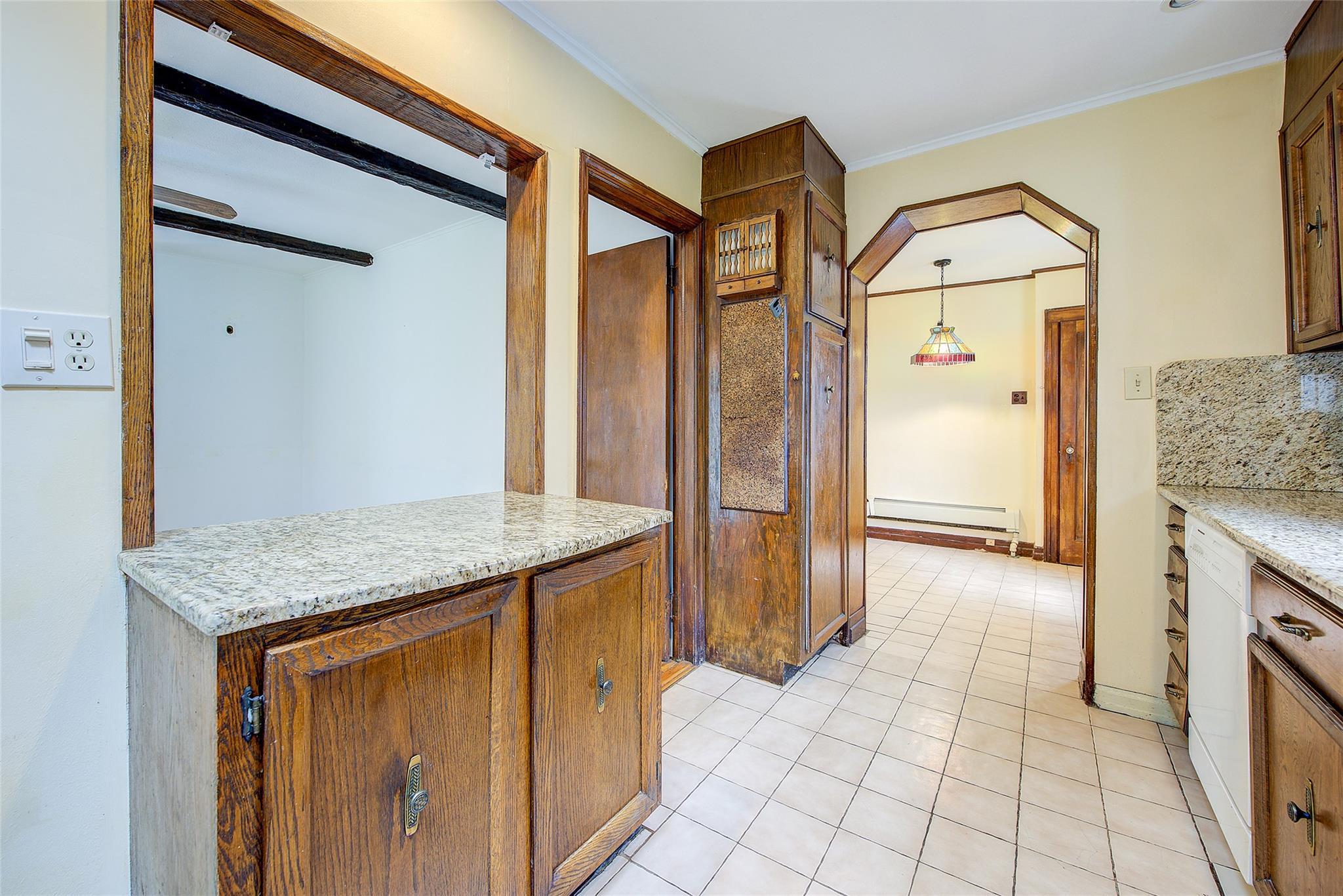 Single Family 15th  Queens, NY 11357, MLS-878643-17