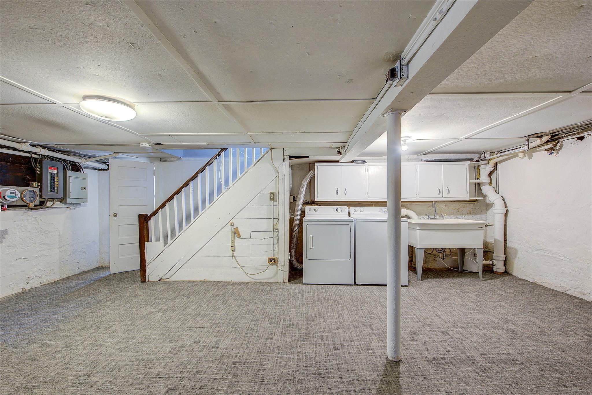 Single Family 15th  Queens, NY 11357, MLS-878643-34
