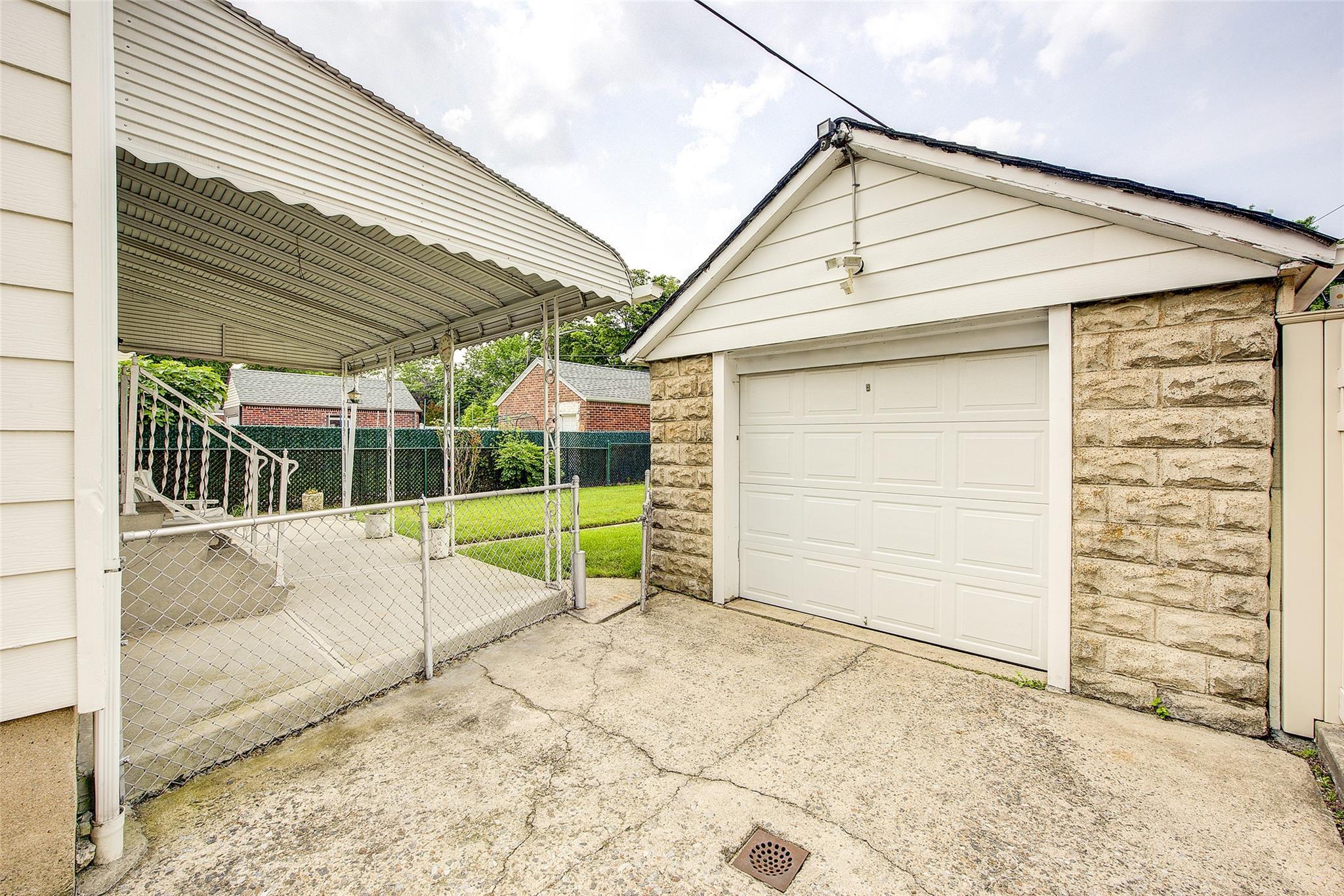 Single Family 15th  Queens, NY 11357, MLS-878643-49