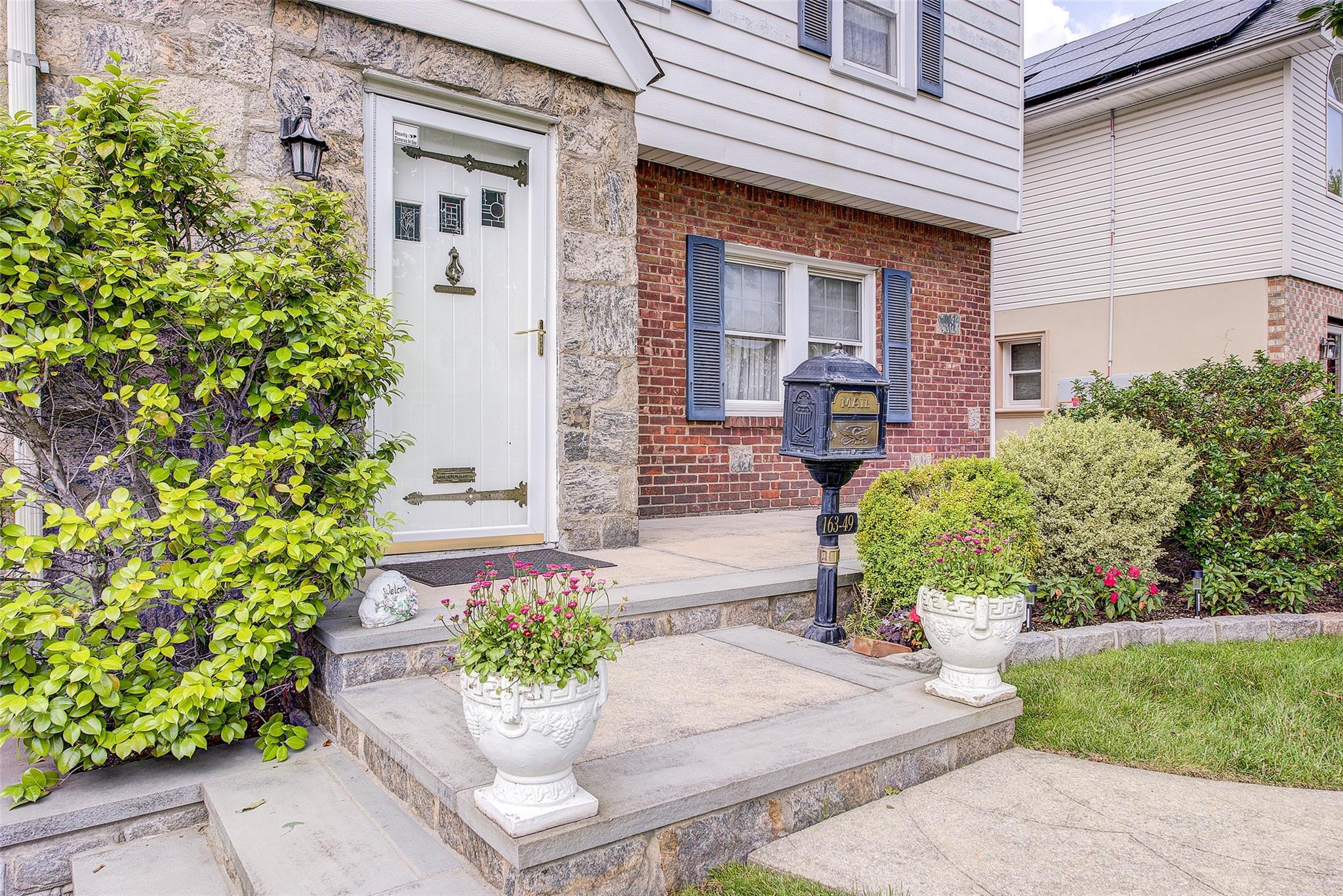 Single Family 15th  Queens, NY 11357, MLS-878643-5