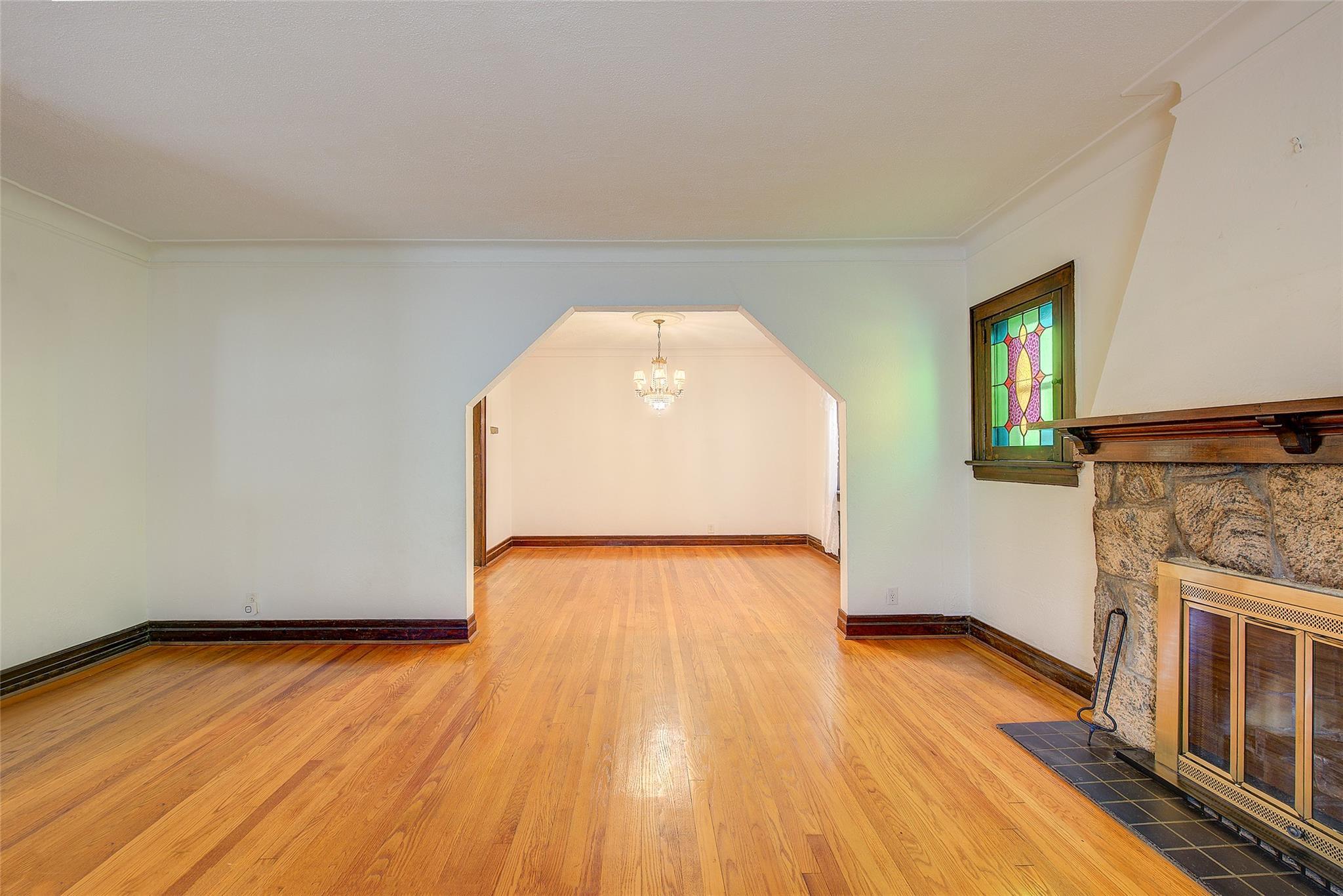 Single Family 15th  Queens, NY 11357, MLS-878643-7