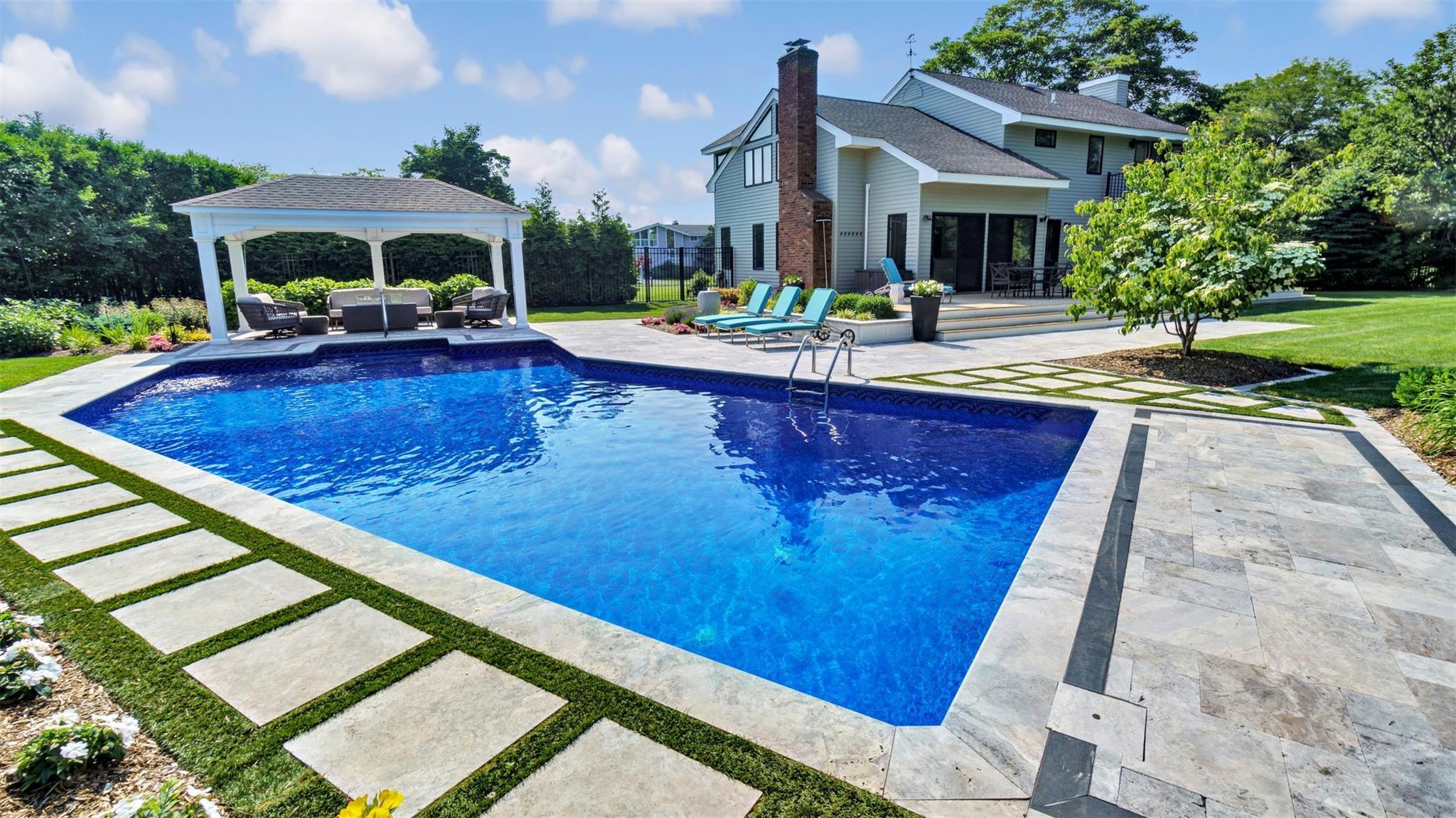 Single Family Windermere  Suffolk County, NY 11946, MLS-878649-15
