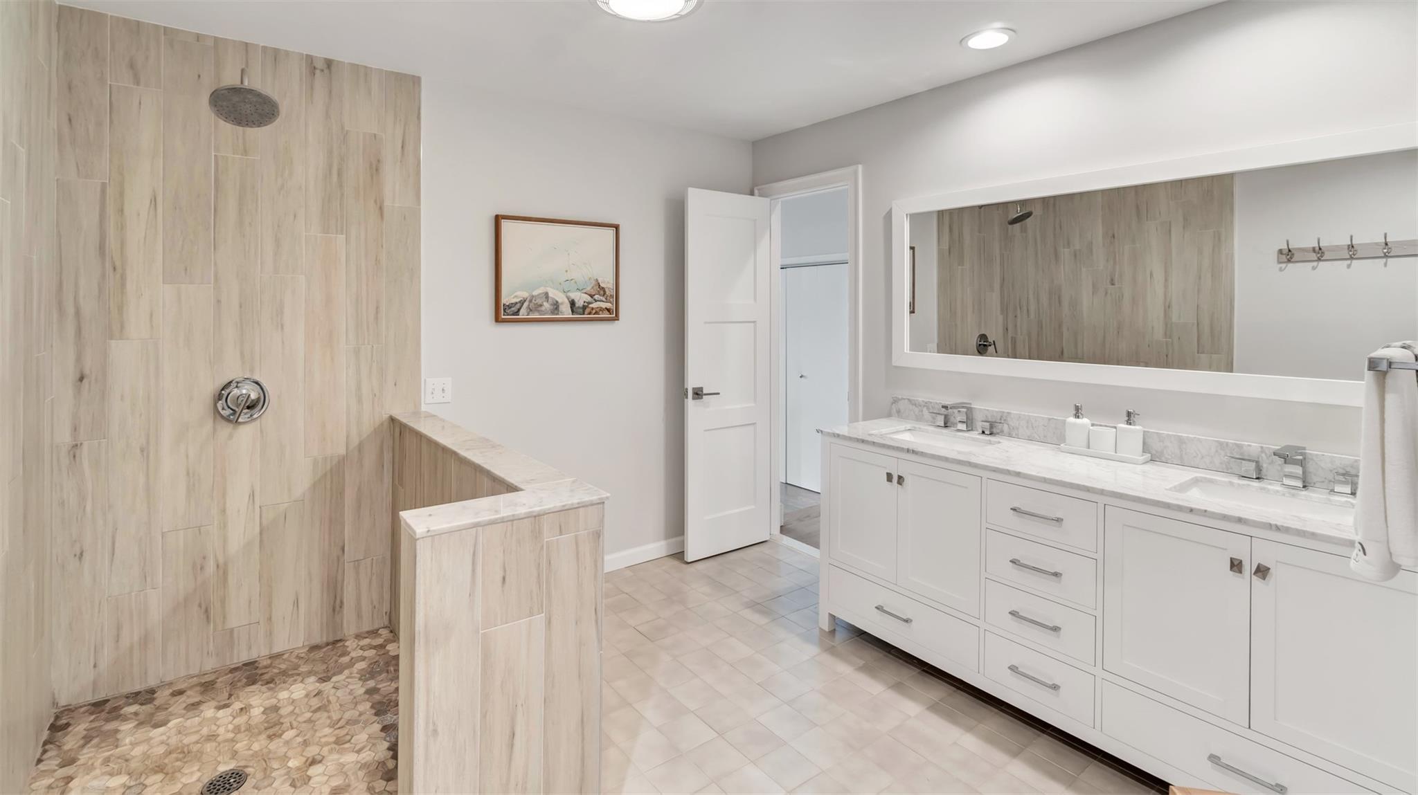 Single Family Windermere  Suffolk County, NY 11946, MLS-878649-30