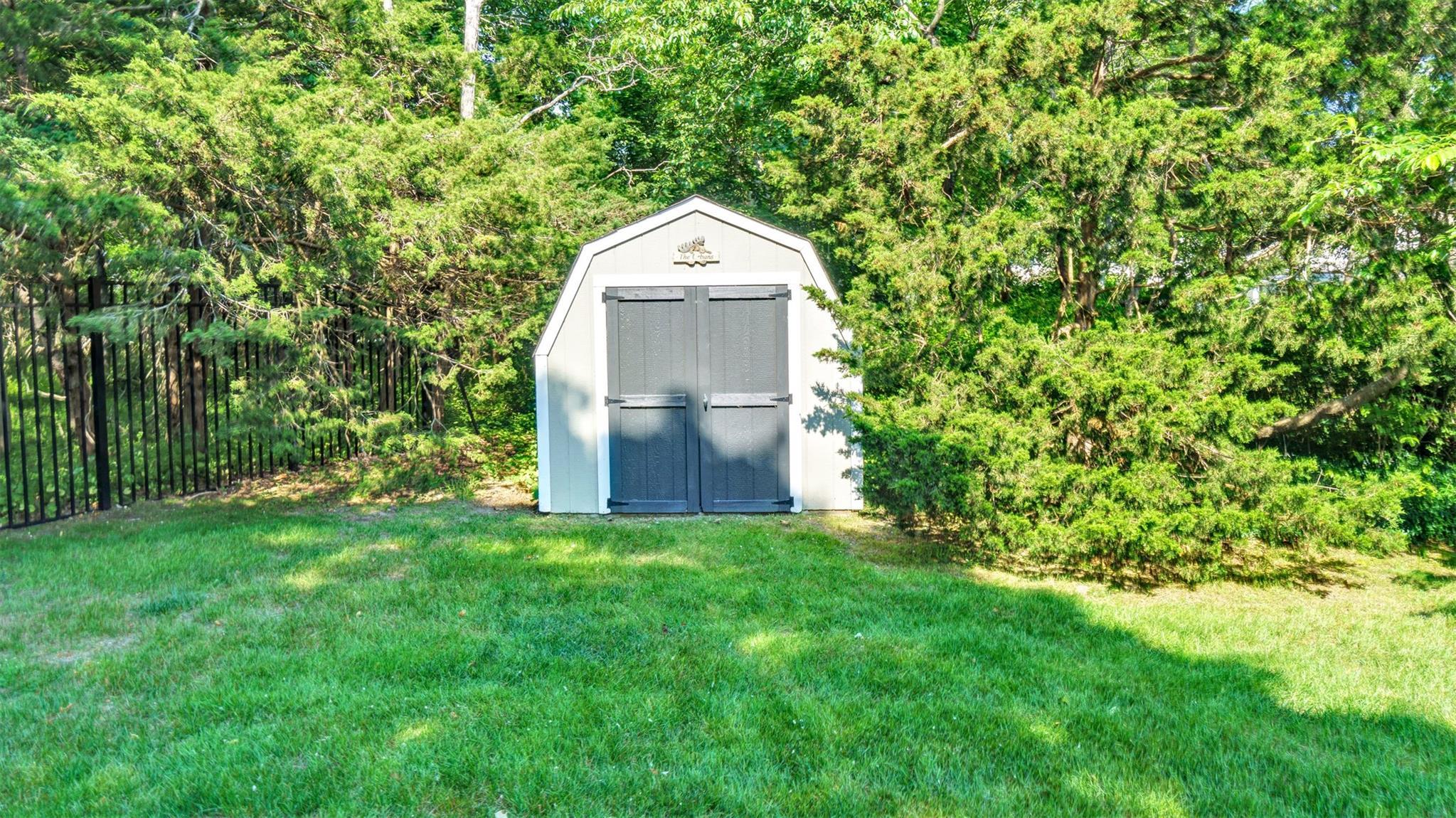 Single Family Windermere  Suffolk County, NY 11946, MLS-878649-40