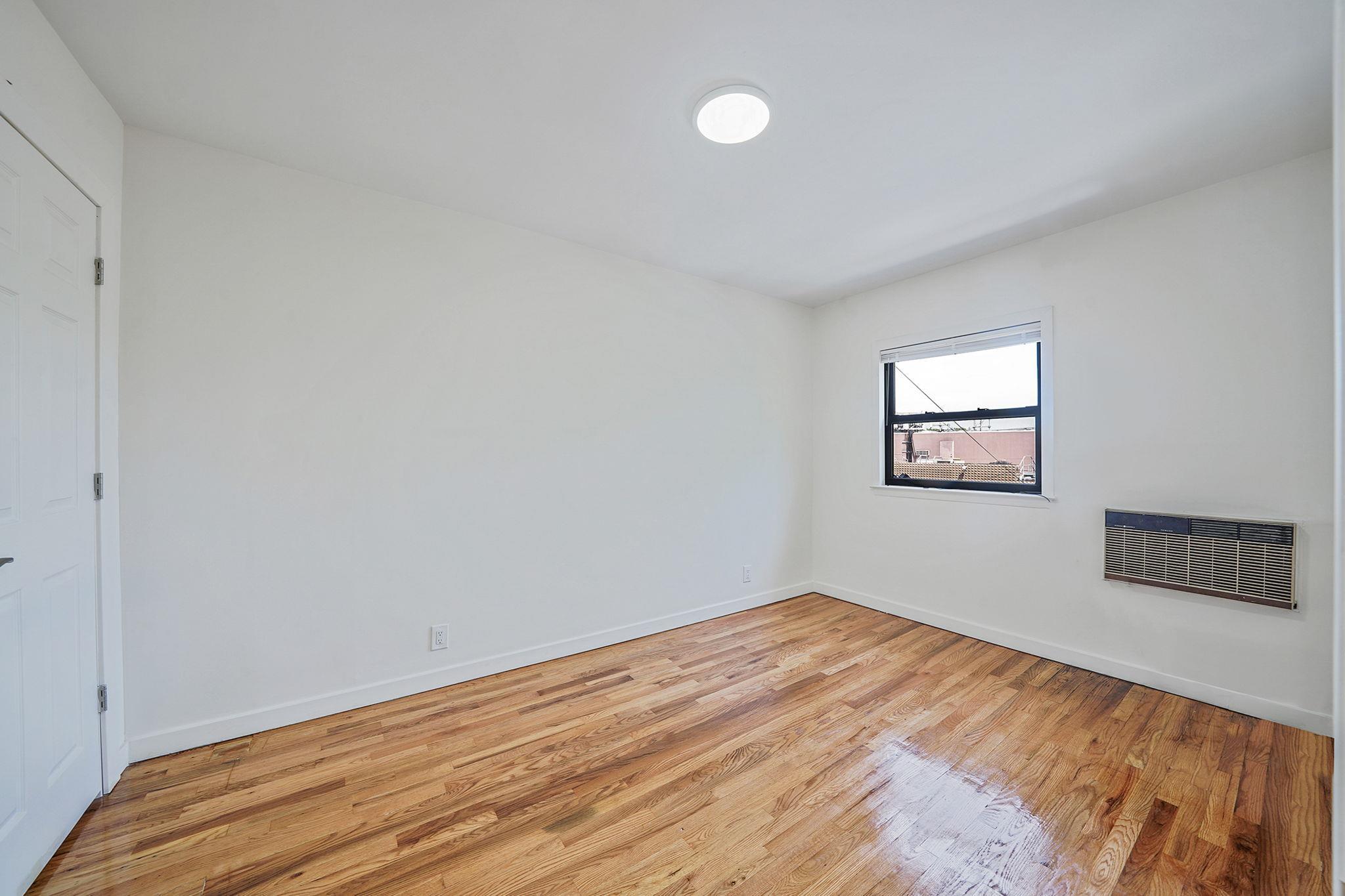 Single Family 233rd  Queens, NY 11411, MLS-878668-13
