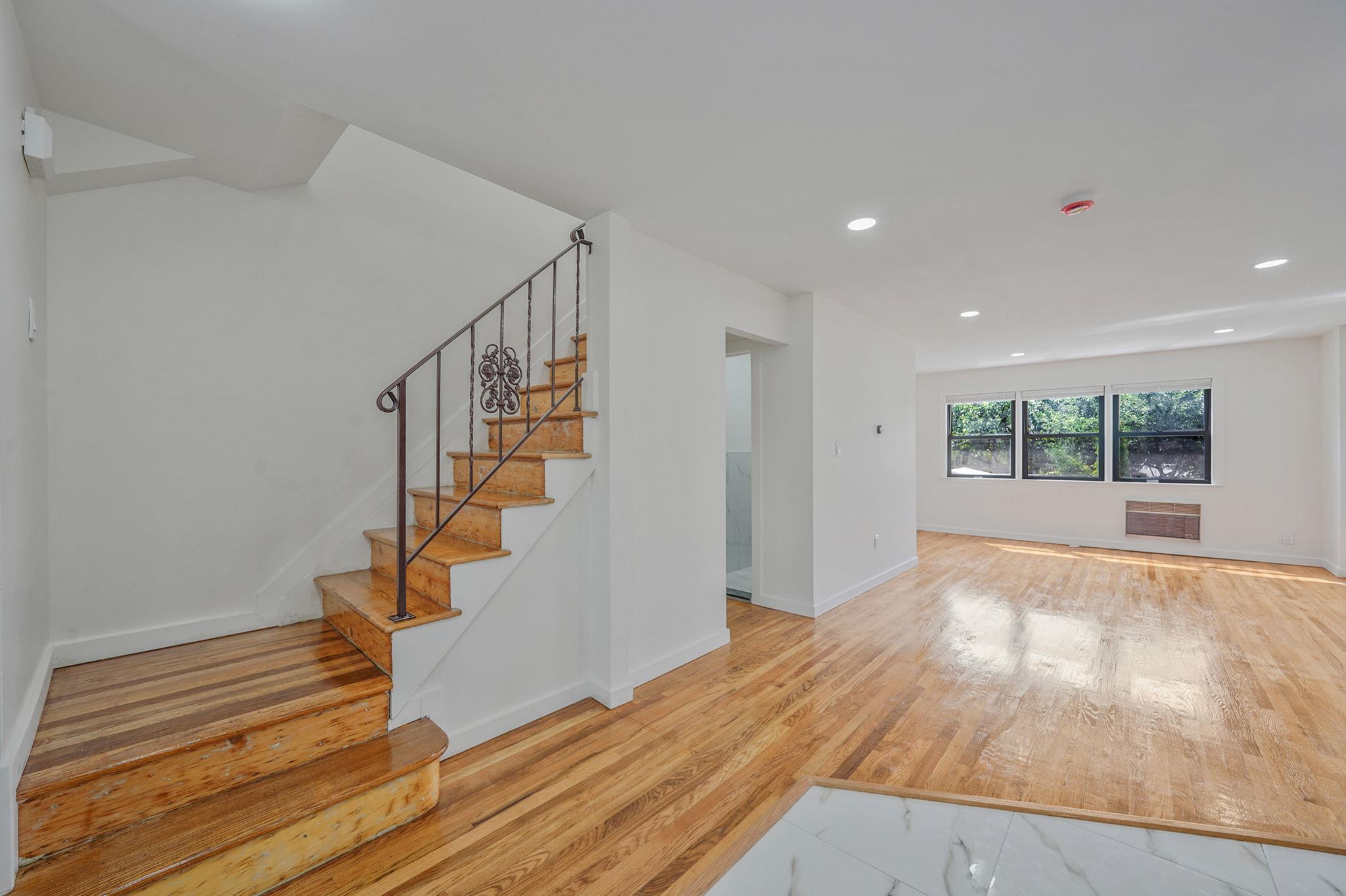 Single Family 233rd  Queens, NY 11411, MLS-878668-6