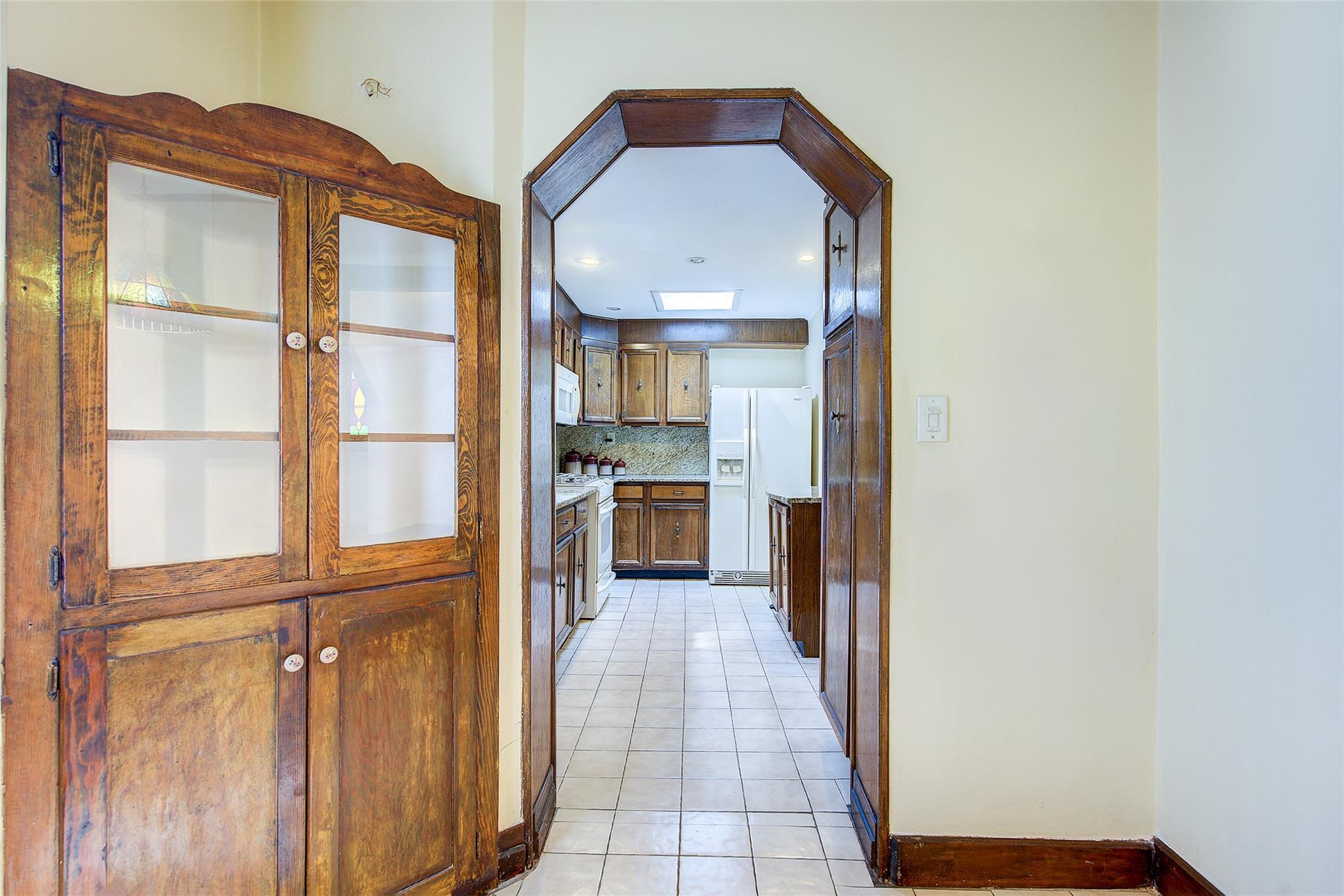 Single Family 15th  Queens, NY 11357, MLS-878675-11