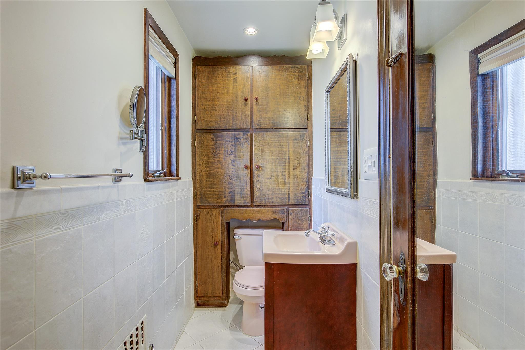 Single Family 15th  Queens, NY 11357, MLS-878675-20