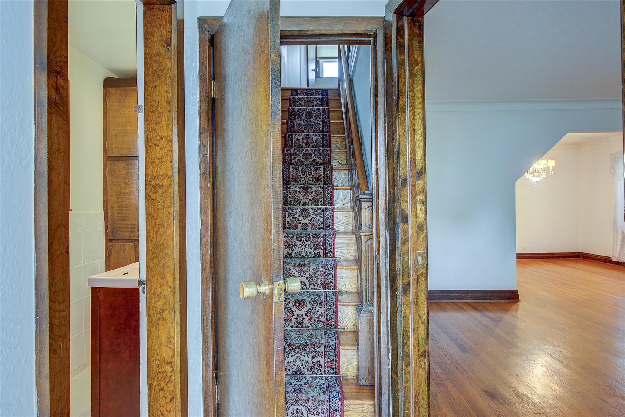 Single Family 15th  Queens, NY 11357, MLS-878675-22