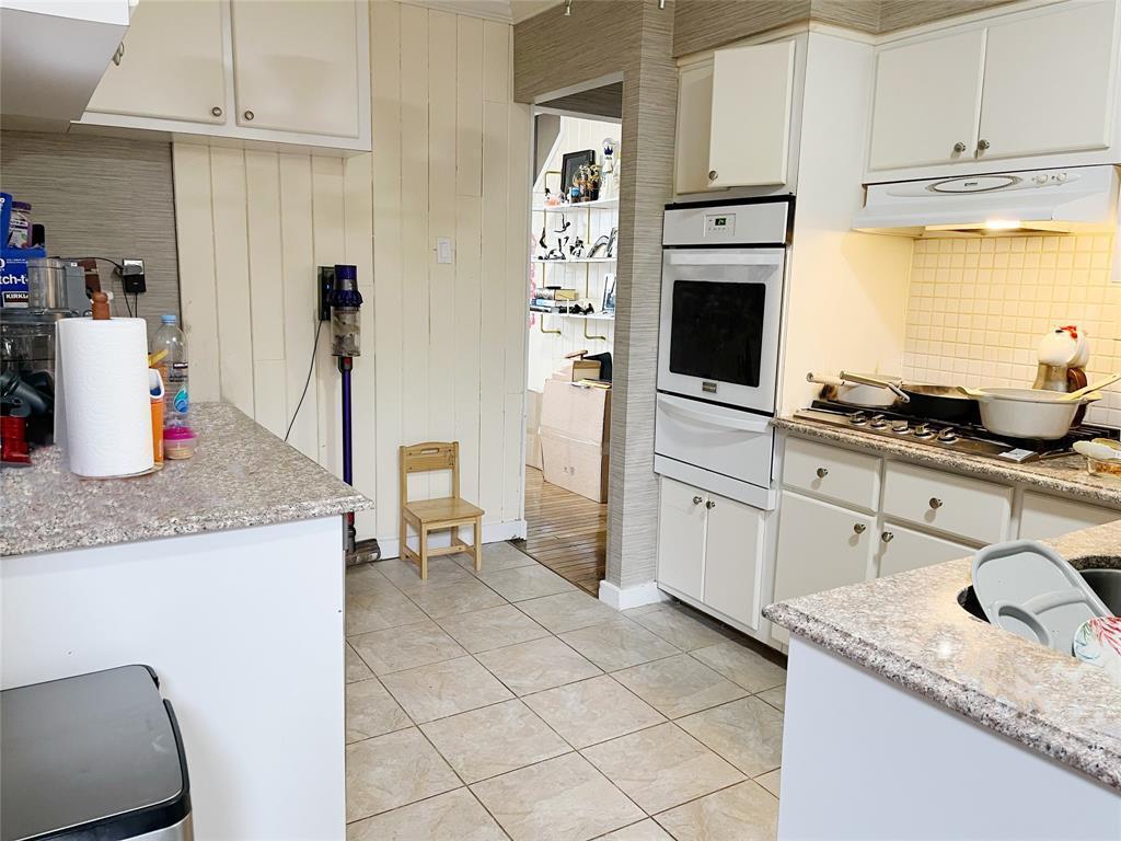 Single Family Steamboat  Nassau County, NY 11024, MLS-878677-5