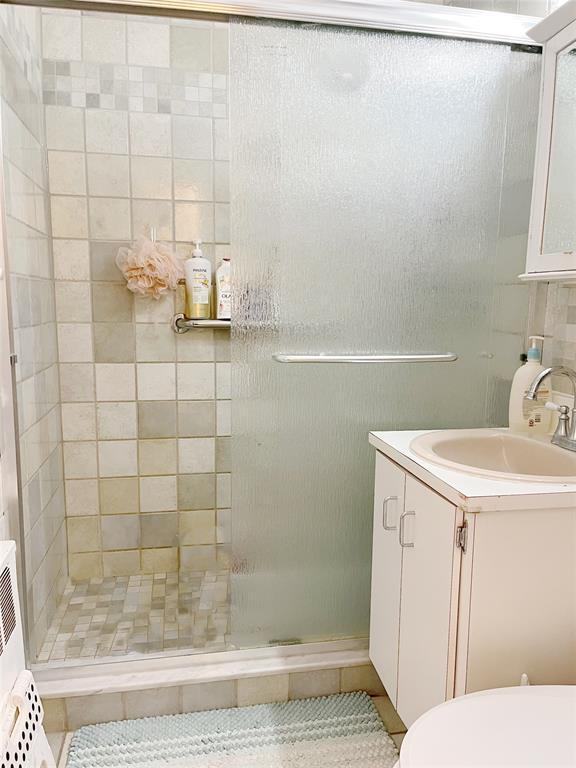 Single Family Steamboat  Nassau County, NY 11024, MLS-878677-7