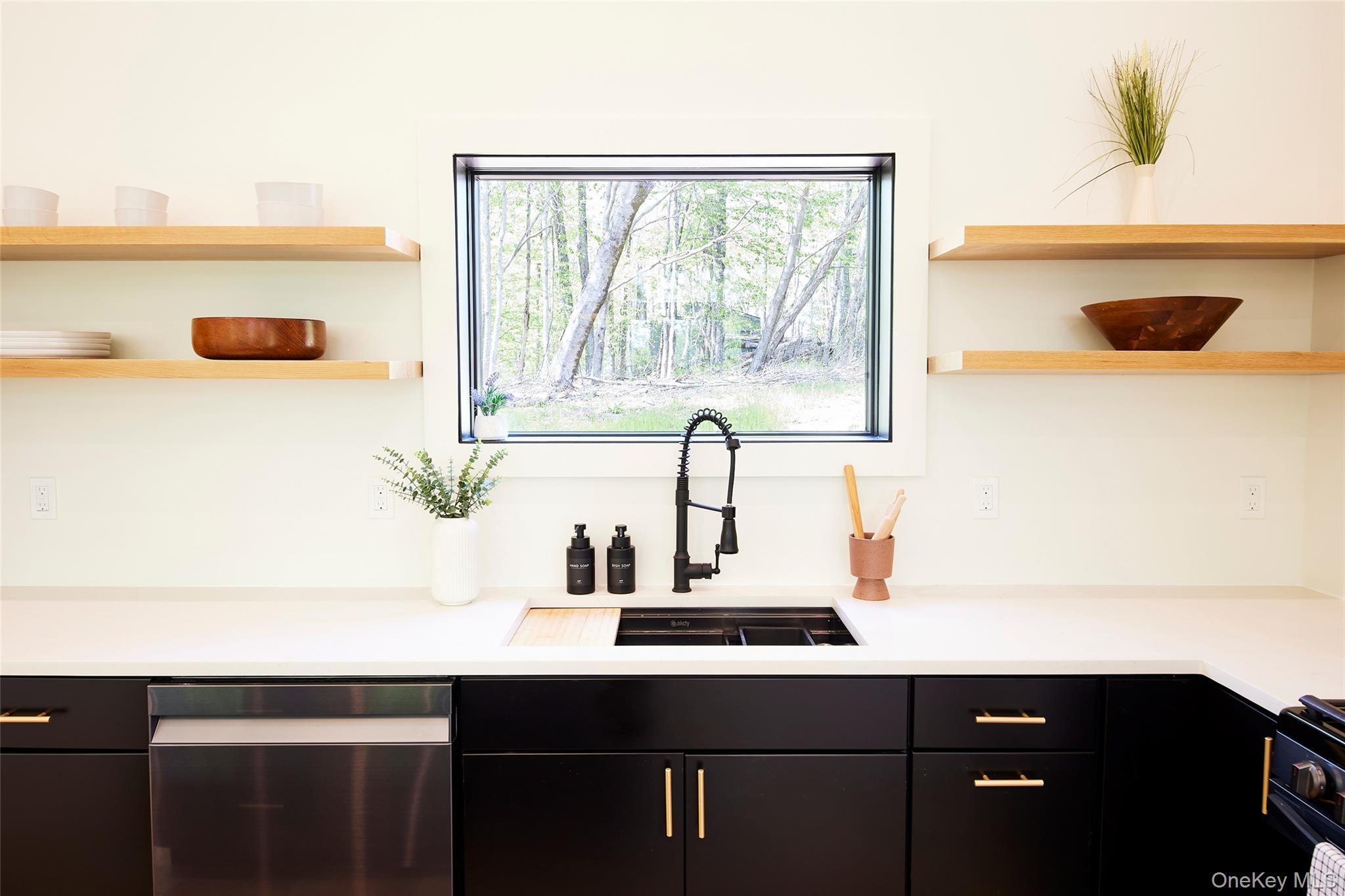 Single Family Hubert  Sullivan County, NY 12768, MLS-878678-5