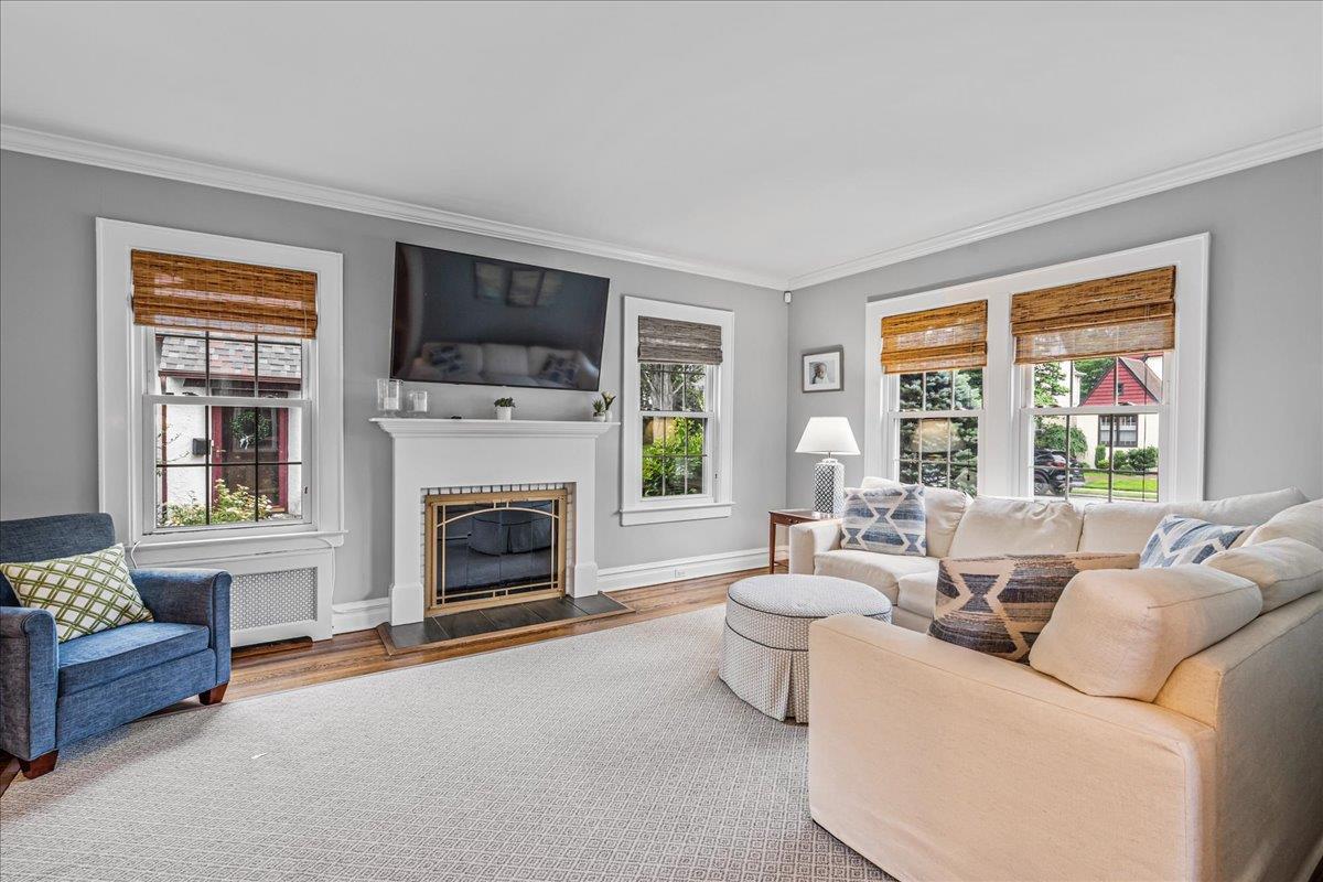 Single Family Brixton  Nassau County, NY 11530, MLS-878683-4