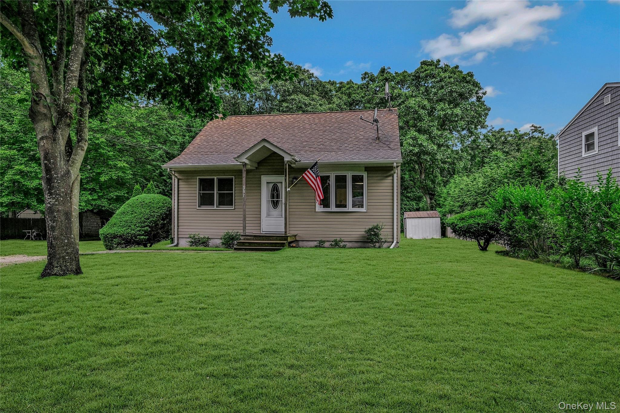 Single Family Church  Suffolk County, NY 11931, MLS-878689-28