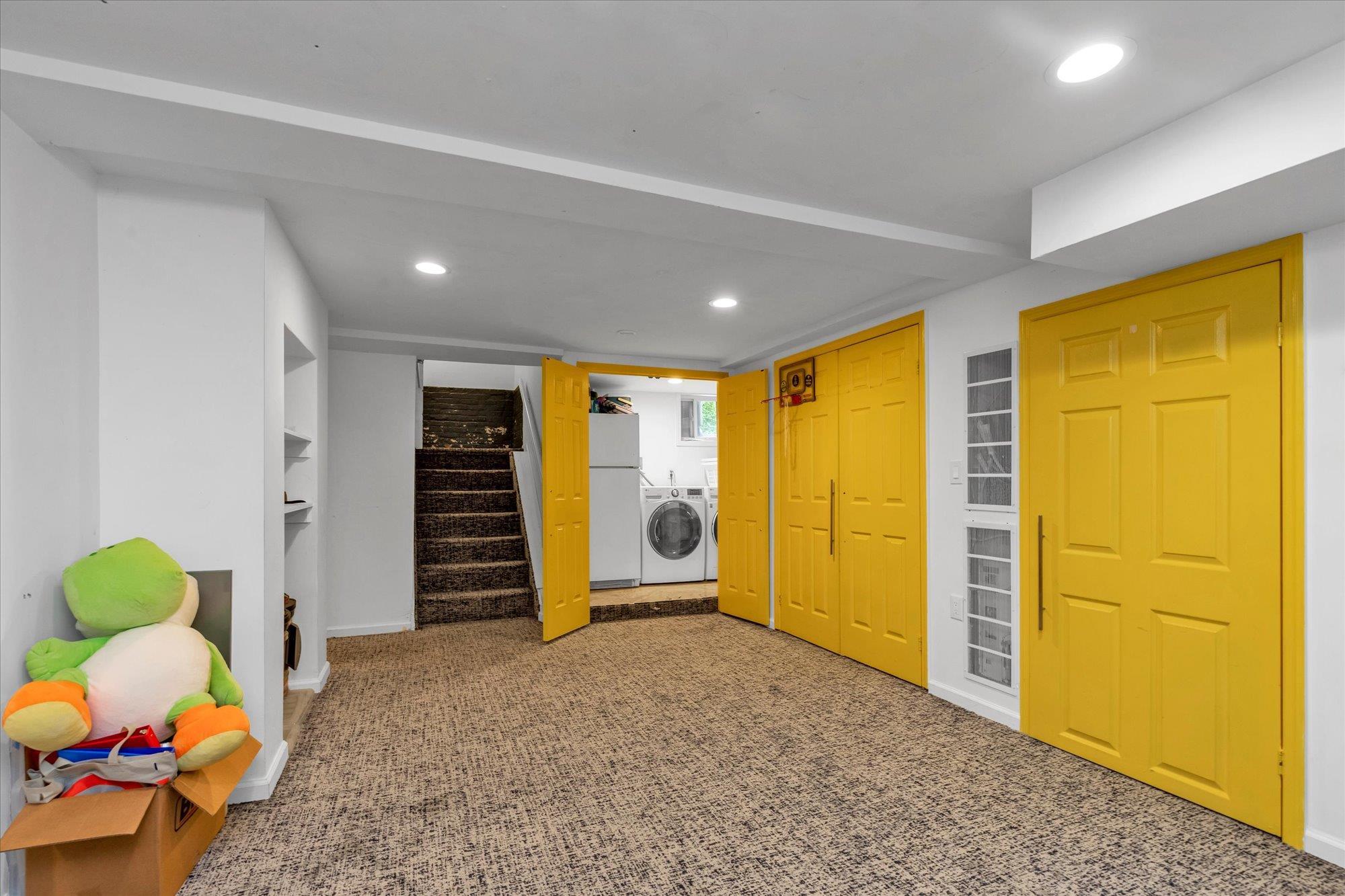Single Family Summit  Nassau County, NY 11516, MLS-878696-20