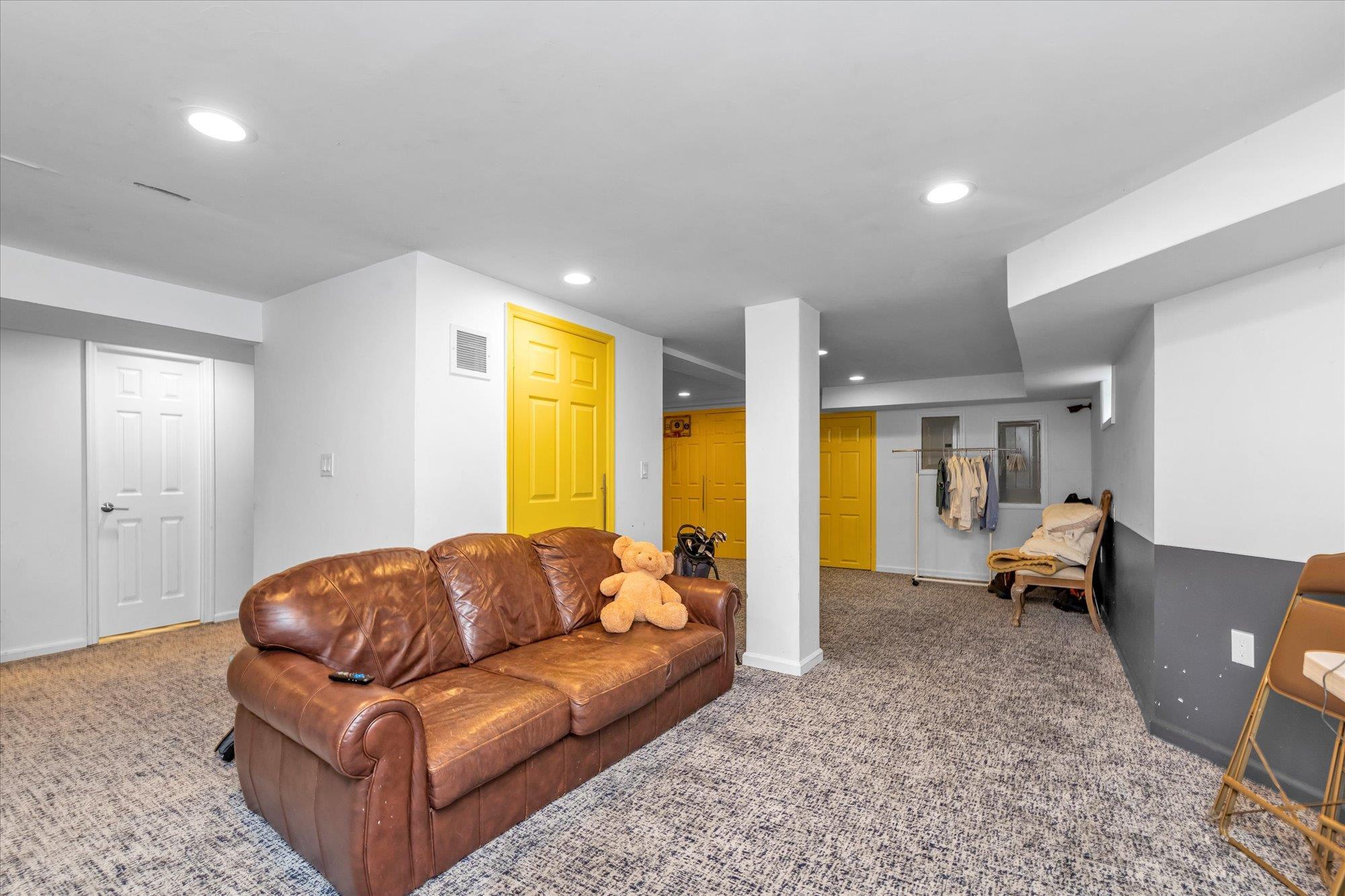 Single Family Summit  Nassau County, NY 11516, MLS-878696-21