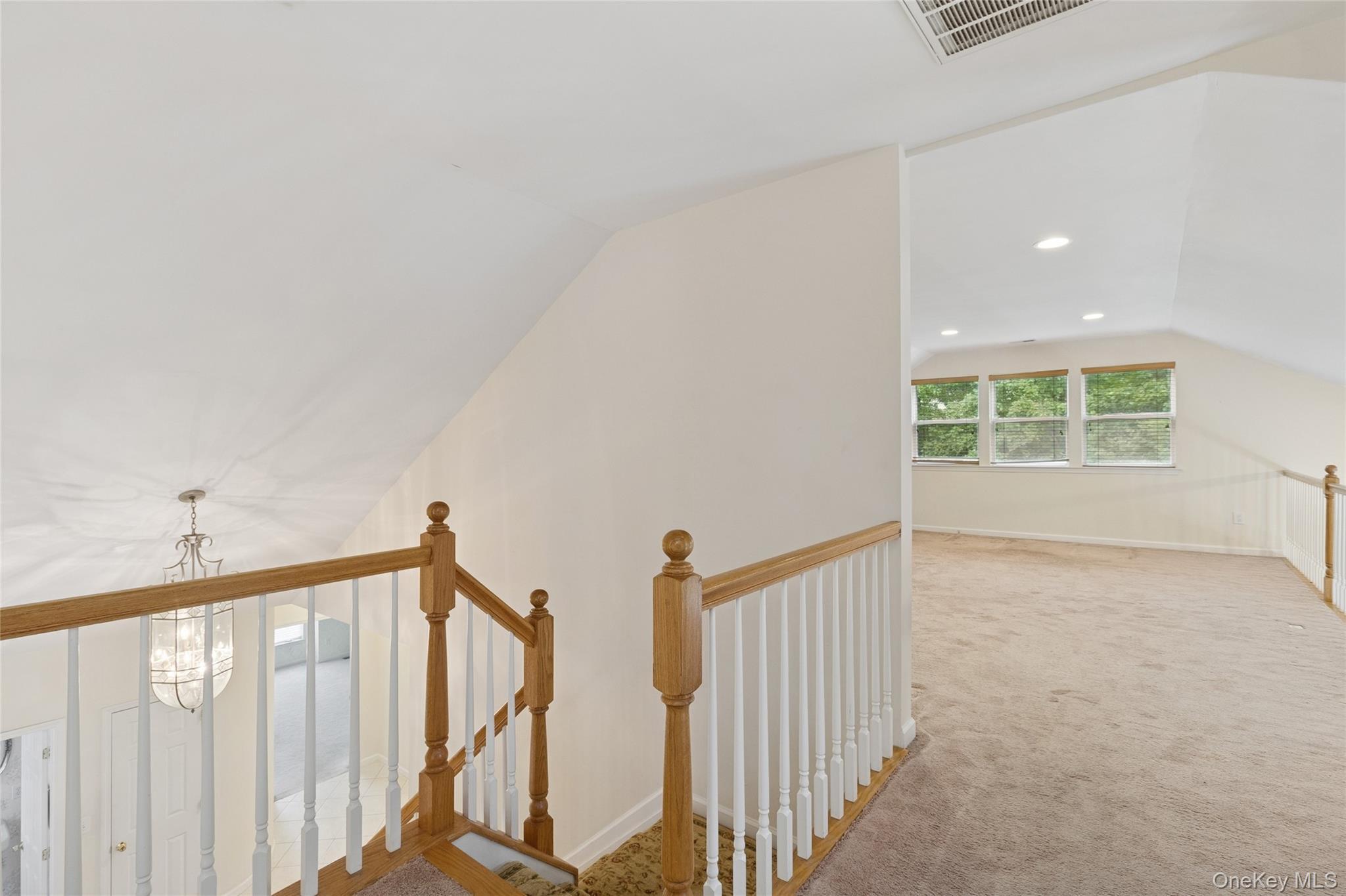 Single Family Heidi  Suffolk County, NY 11766, MLS-878709-32