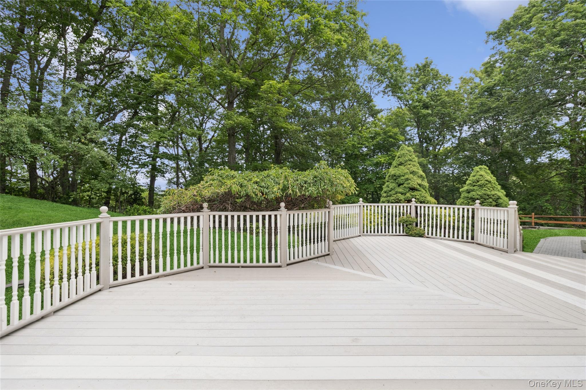 Single Family Heidi  Suffolk County, NY 11766, MLS-878709-47