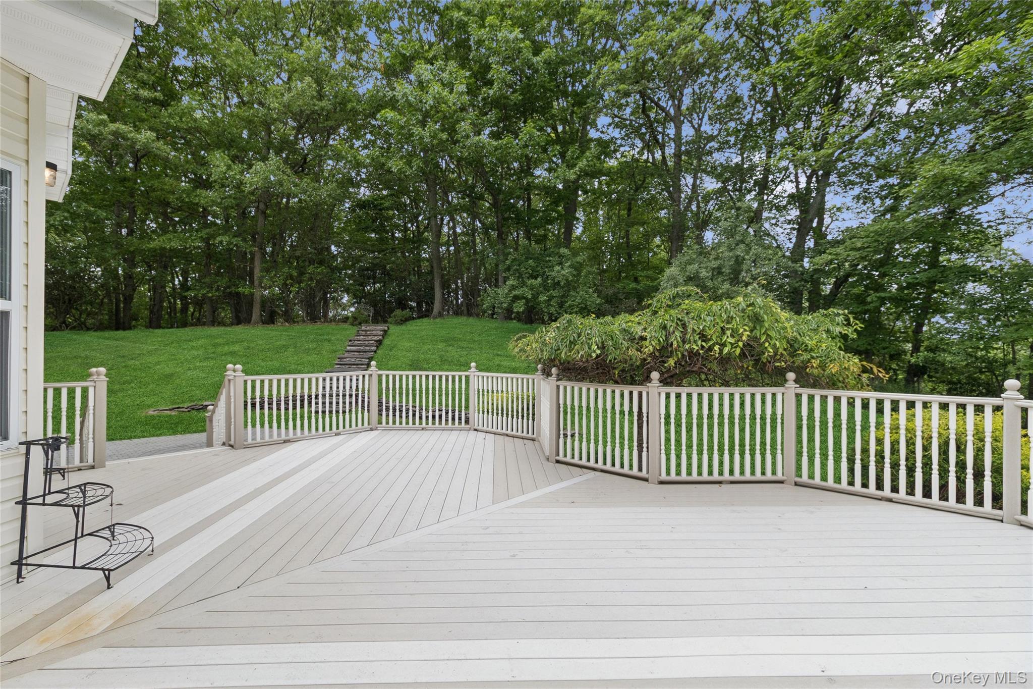 Single Family Heidi  Suffolk County, NY 11766, MLS-878709-48