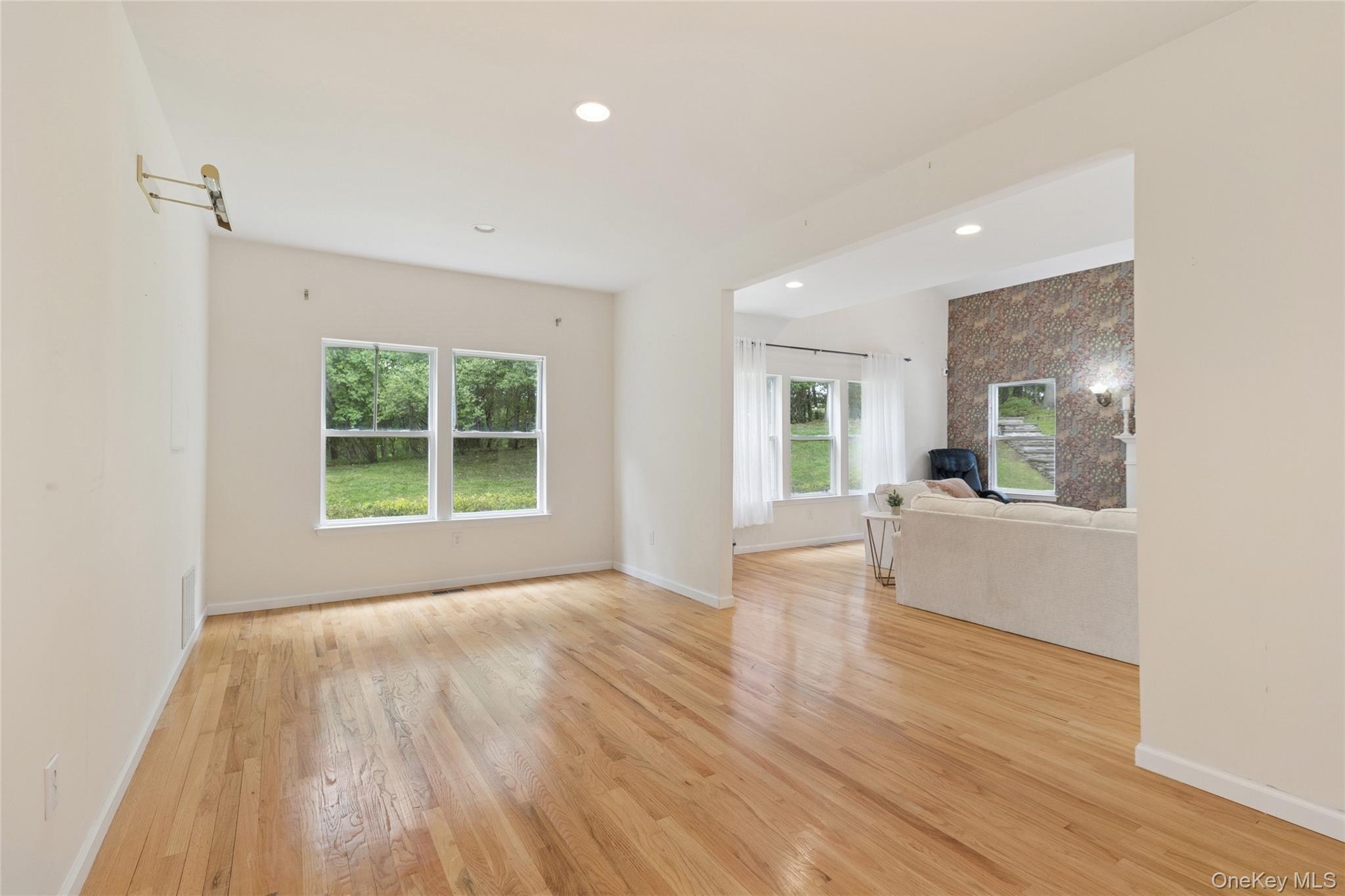 Single Family Heidi  Suffolk County, NY 11766, MLS-878709-7