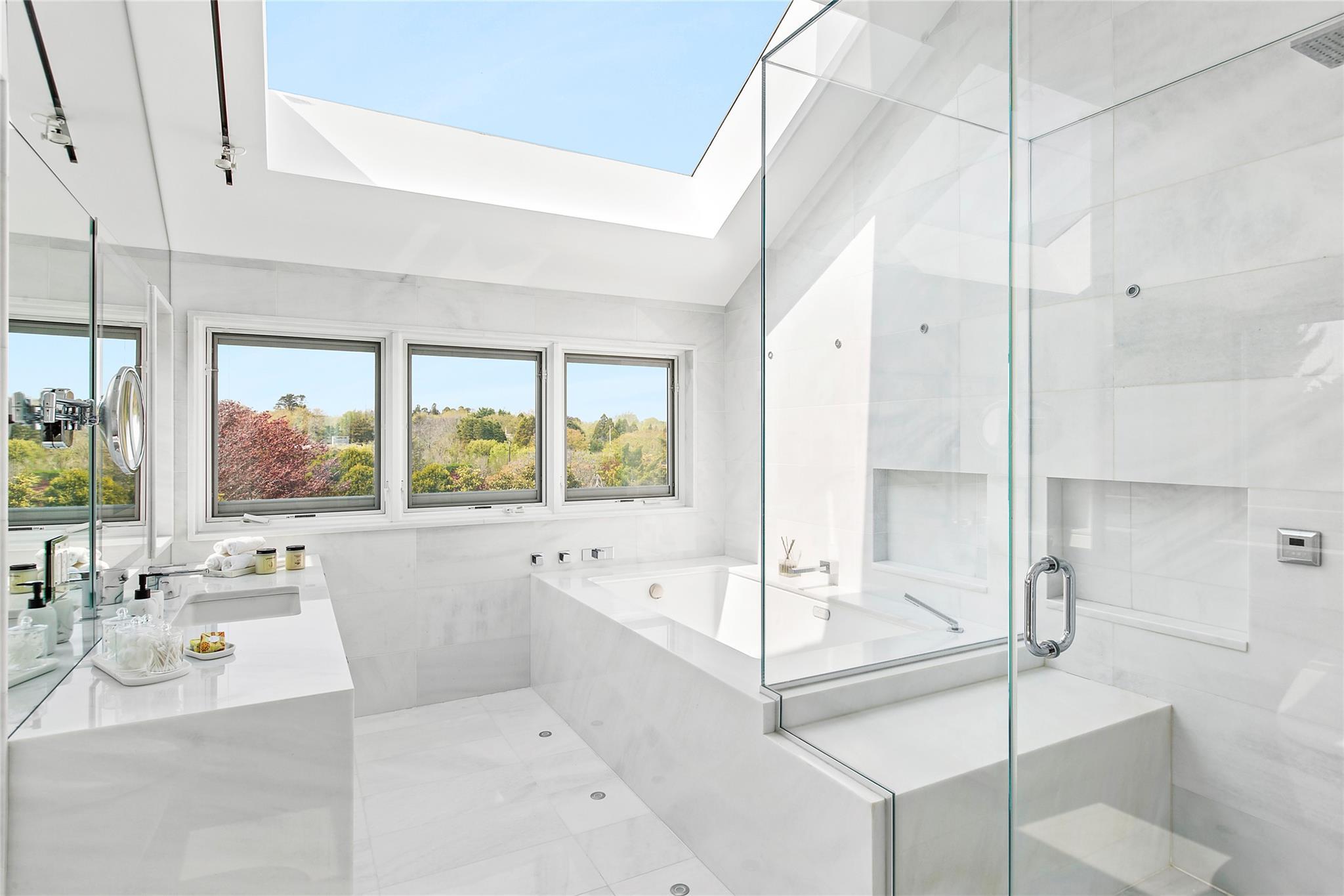 Single Family Lily Pond  Suffolk County, NY 11937, MLS-878714-8