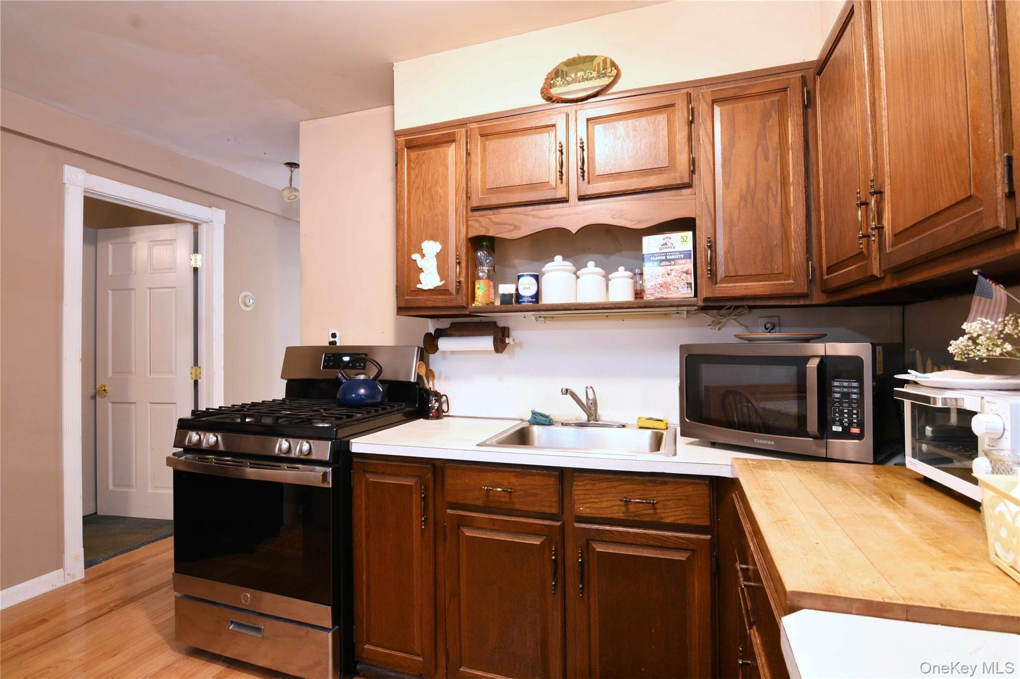 Single Family Windmill  Suffolk County, NY 11703, MLS-878739-5