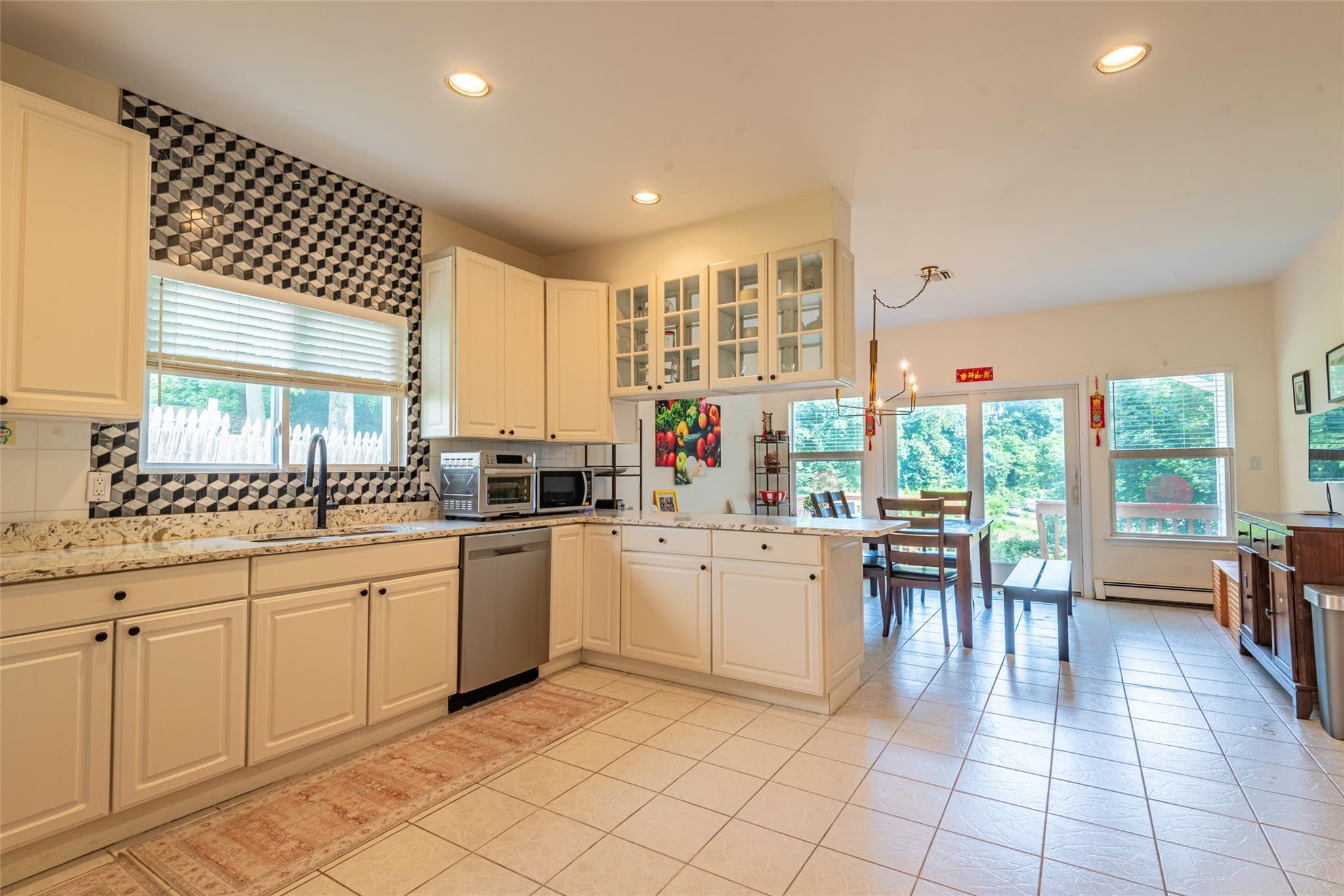 Single Family Vista Hill  Nassau County, NY 11021, MLS-878753-11