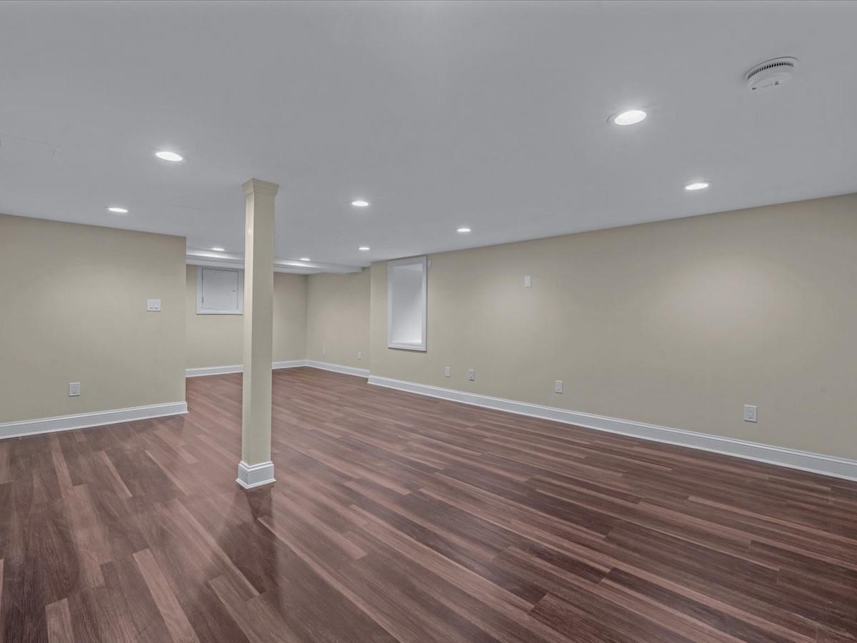 Single Family Westminster  Nassau County, NY 11552, MLS-878766-38