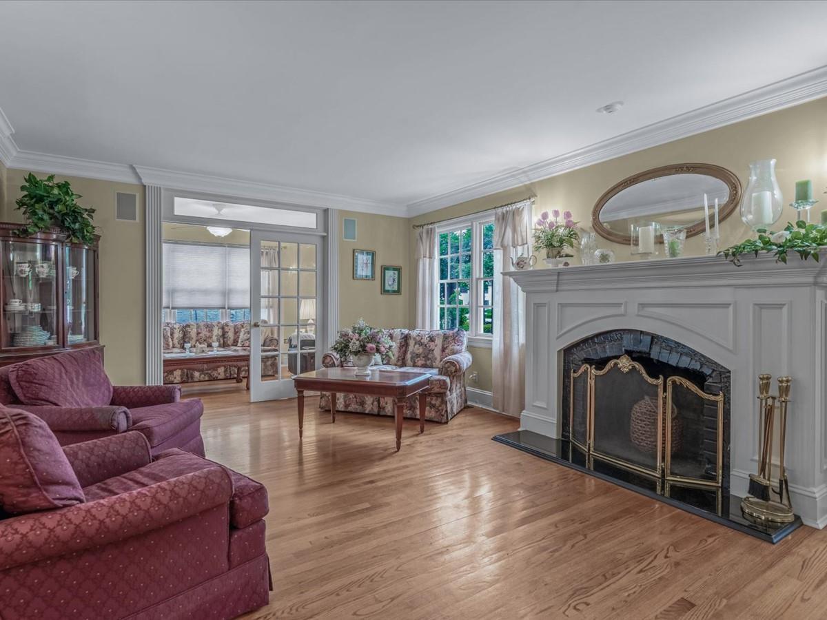 Single Family Westminster  Nassau County, NY 11552, MLS-878766-6