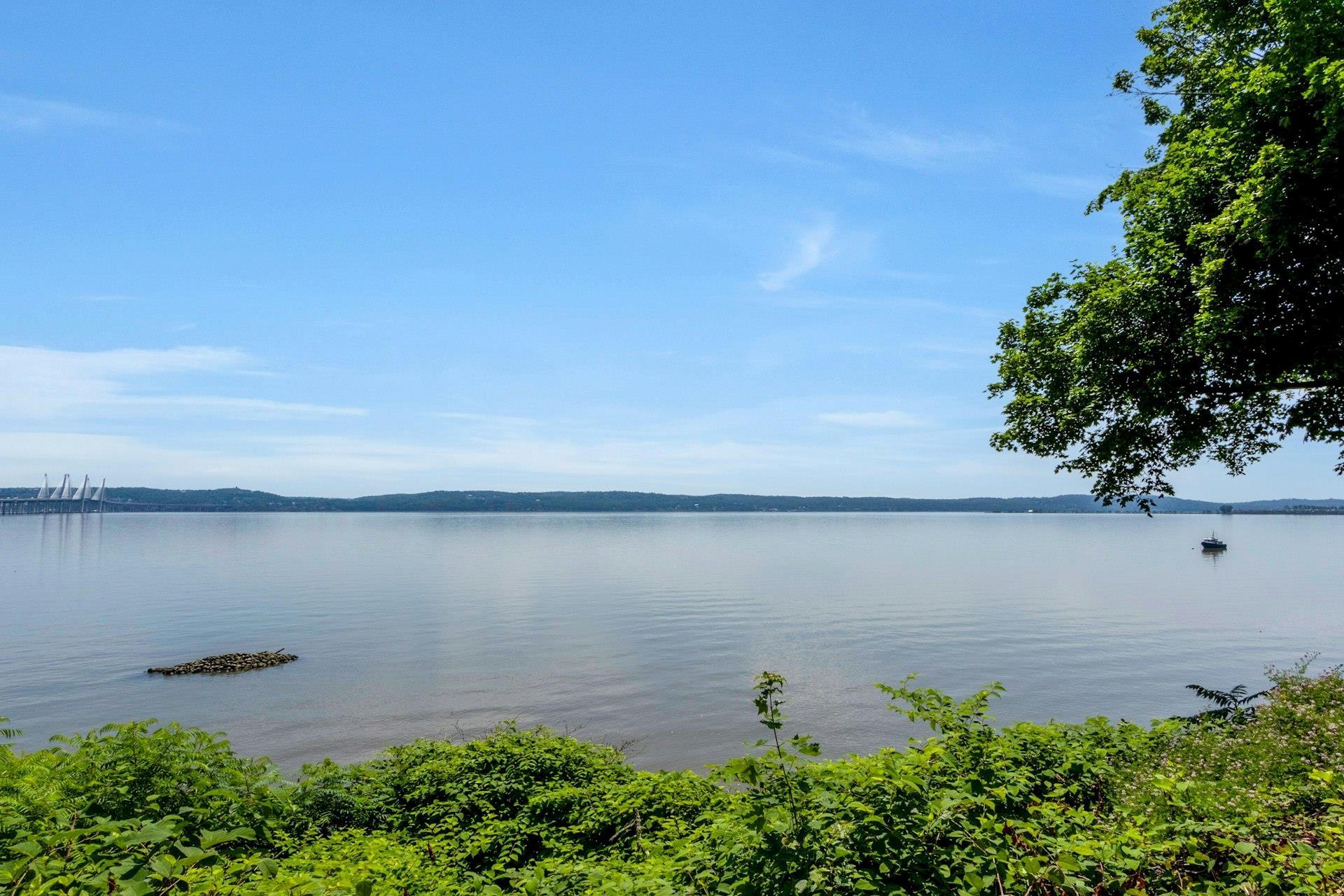 Single Family River  Rockland County, NY 10960, MLS-878769-3