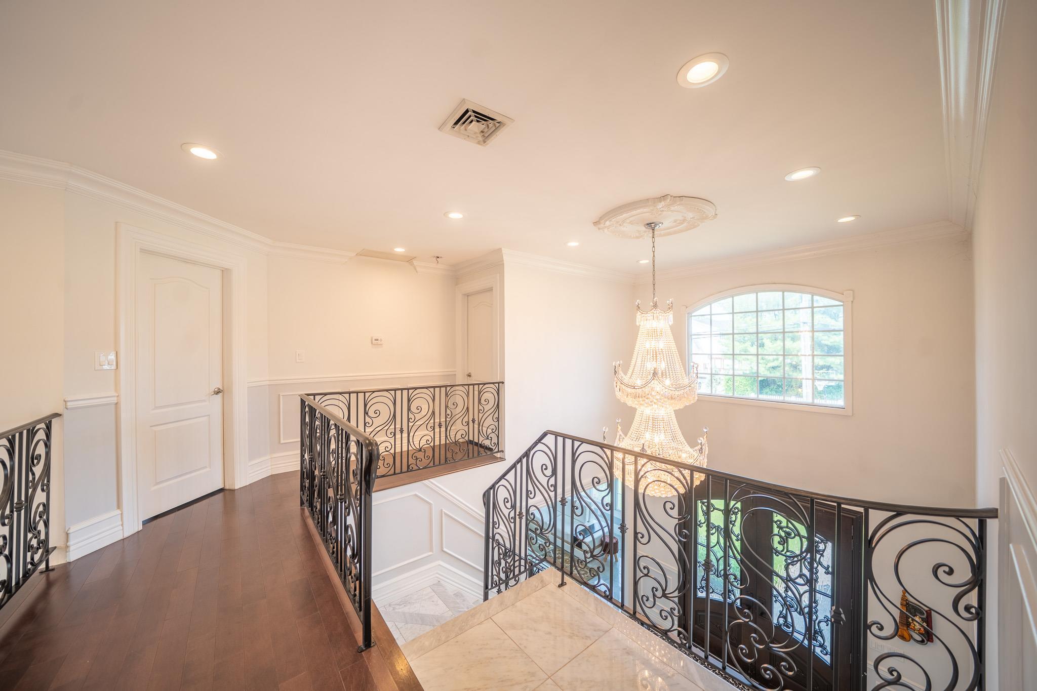 Single Family Burke  Nassau County, NY 11753, MLS-878785-23