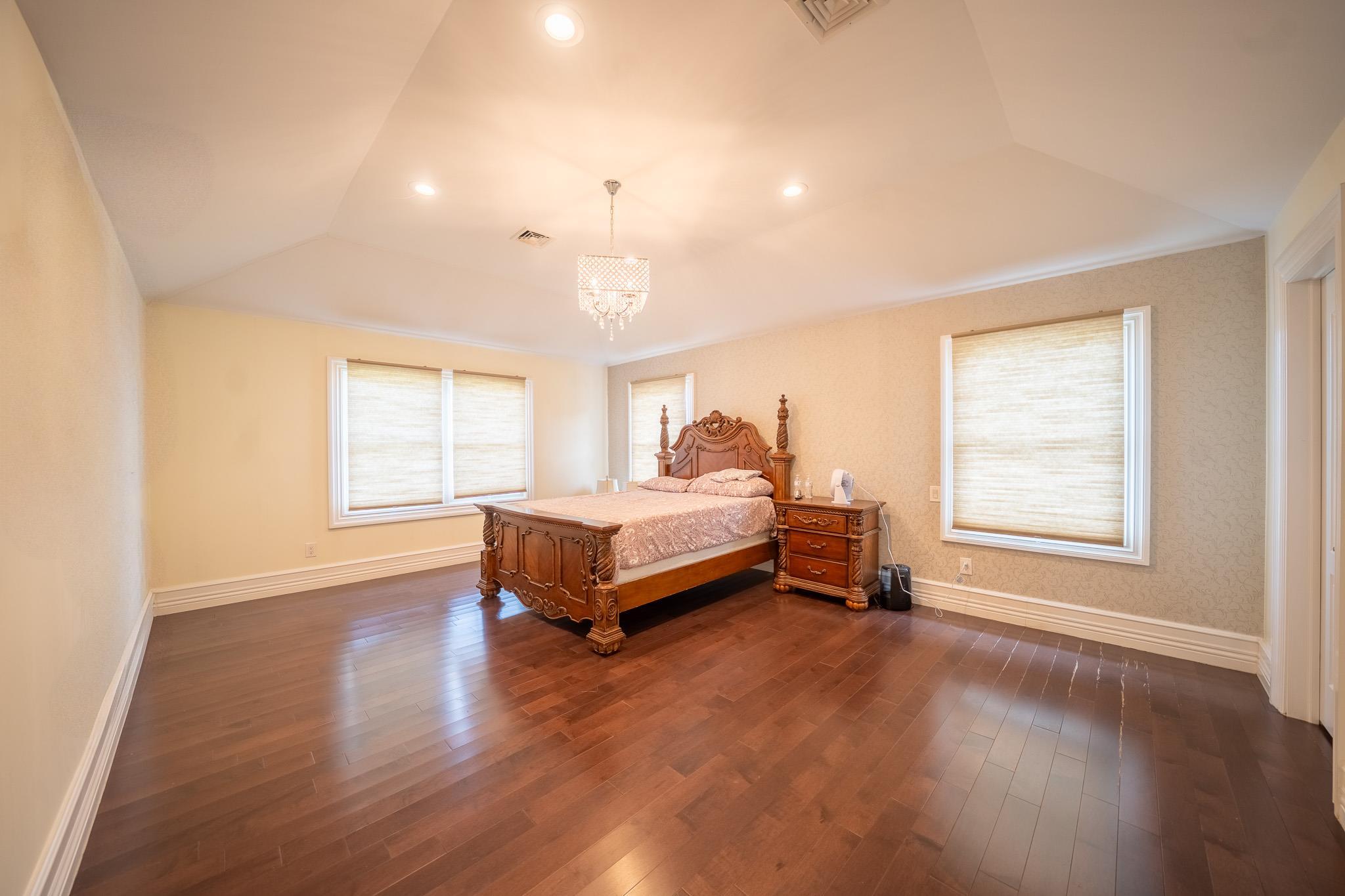 Single Family Burke  Nassau County, NY 11753, MLS-878785-28