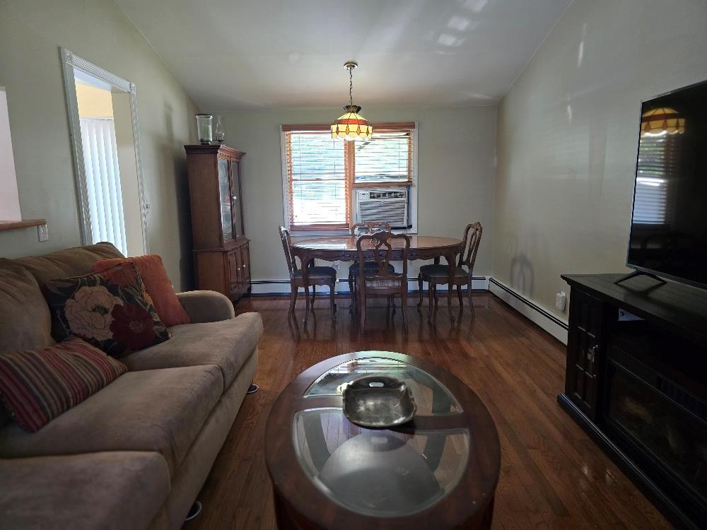 Single Family Riverside  Suffolk County, NY 11951, MLS-878834-17