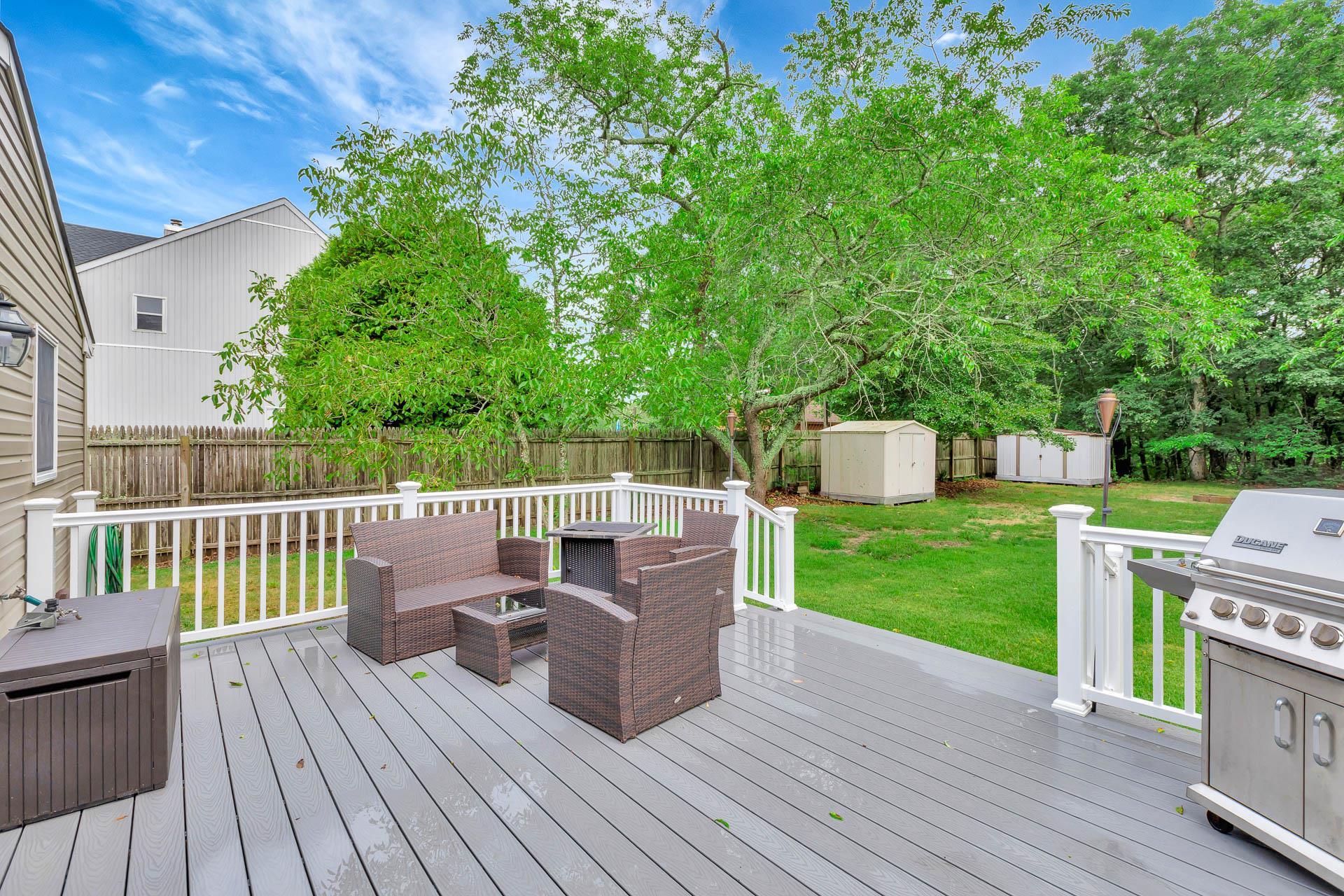 Single Family Riverside  Suffolk County, NY 11951, MLS-878834-25