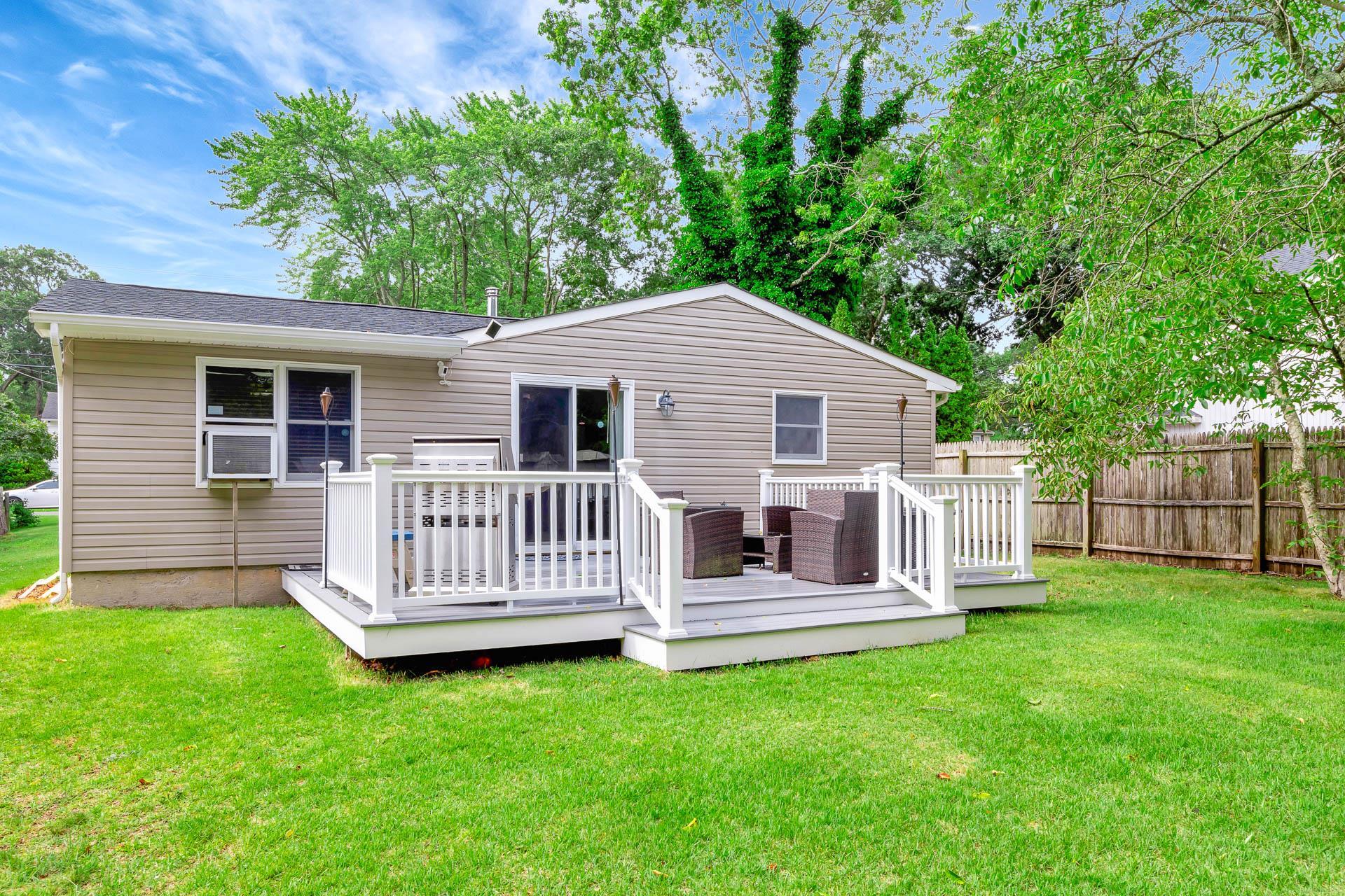 Single Family Riverside  Suffolk County, NY 11951, MLS-878834-27