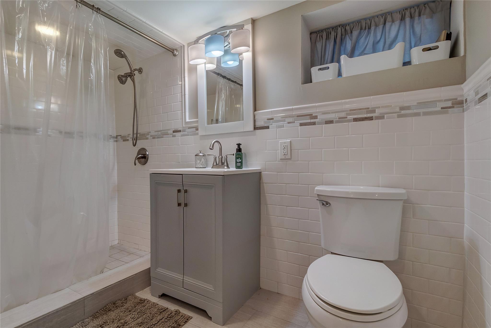 Single Family Beach 146th  Queens, NY 11694, MLS-878835-19