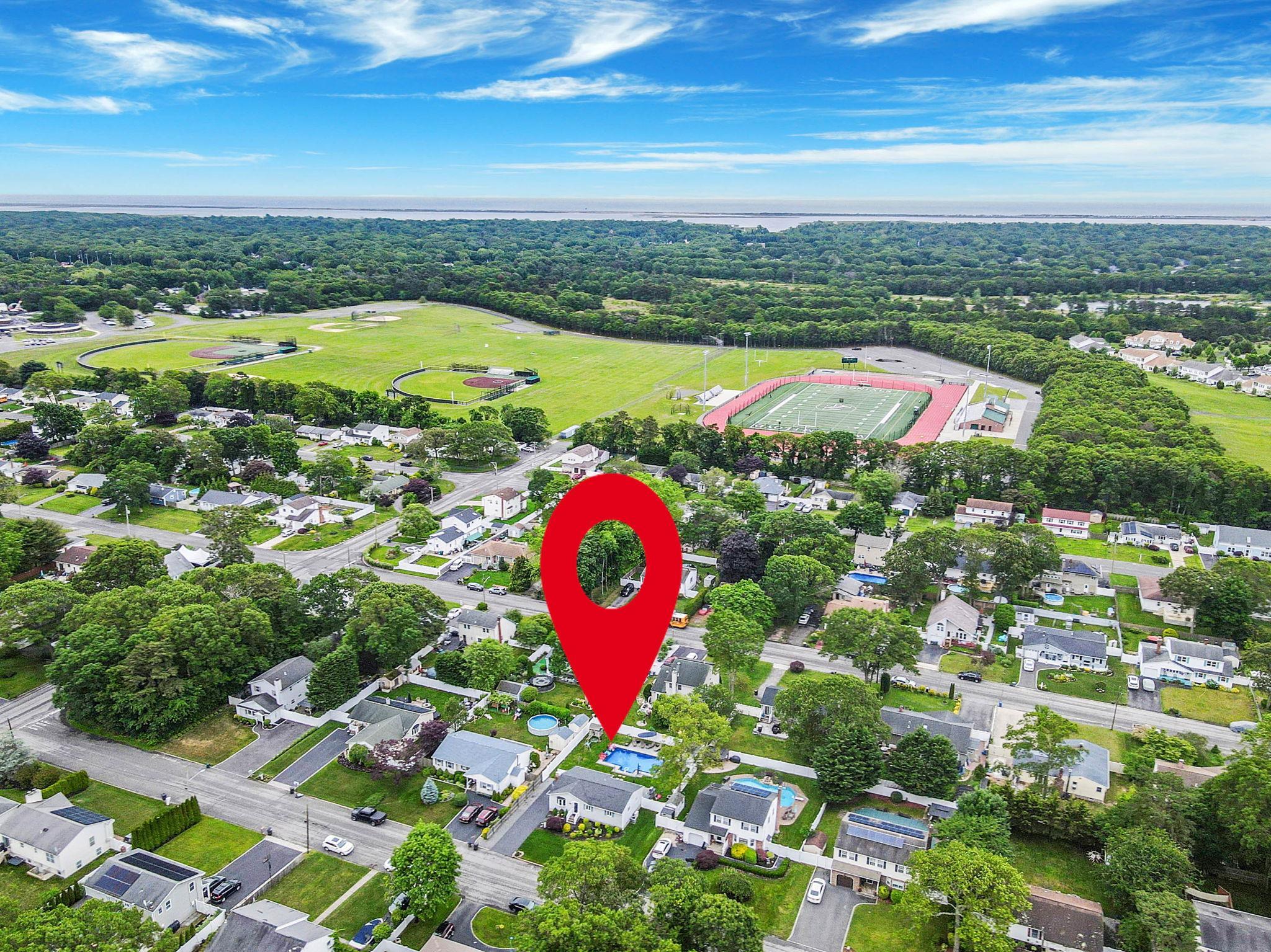 Single Family Breston  Suffolk County, NY 11967, MLS-878838-32