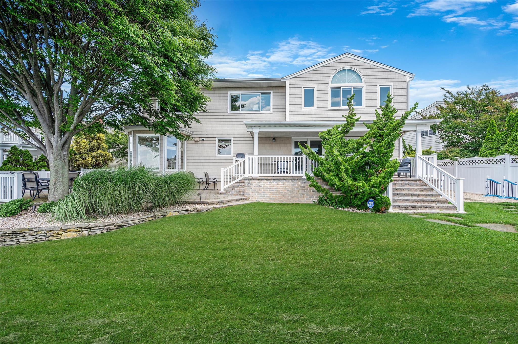 Single Family Bayview  Nassau County, NY 11758, MLS-878848-10