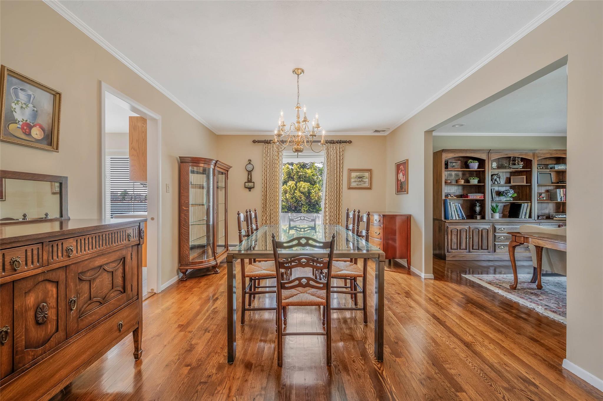 Single Family Bayview  Nassau County, NY 11758, MLS-878848-16