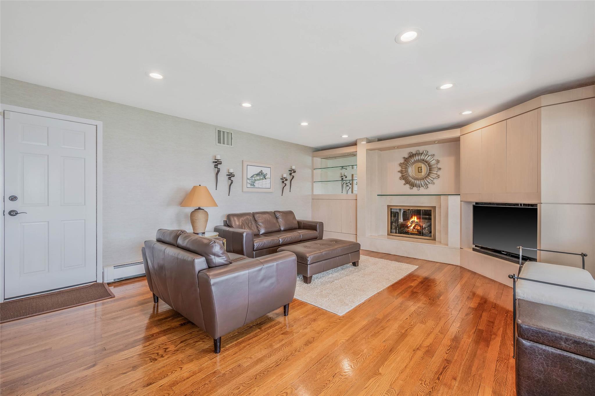 Single Family Bayview  Nassau County, NY 11758, MLS-878848-28
