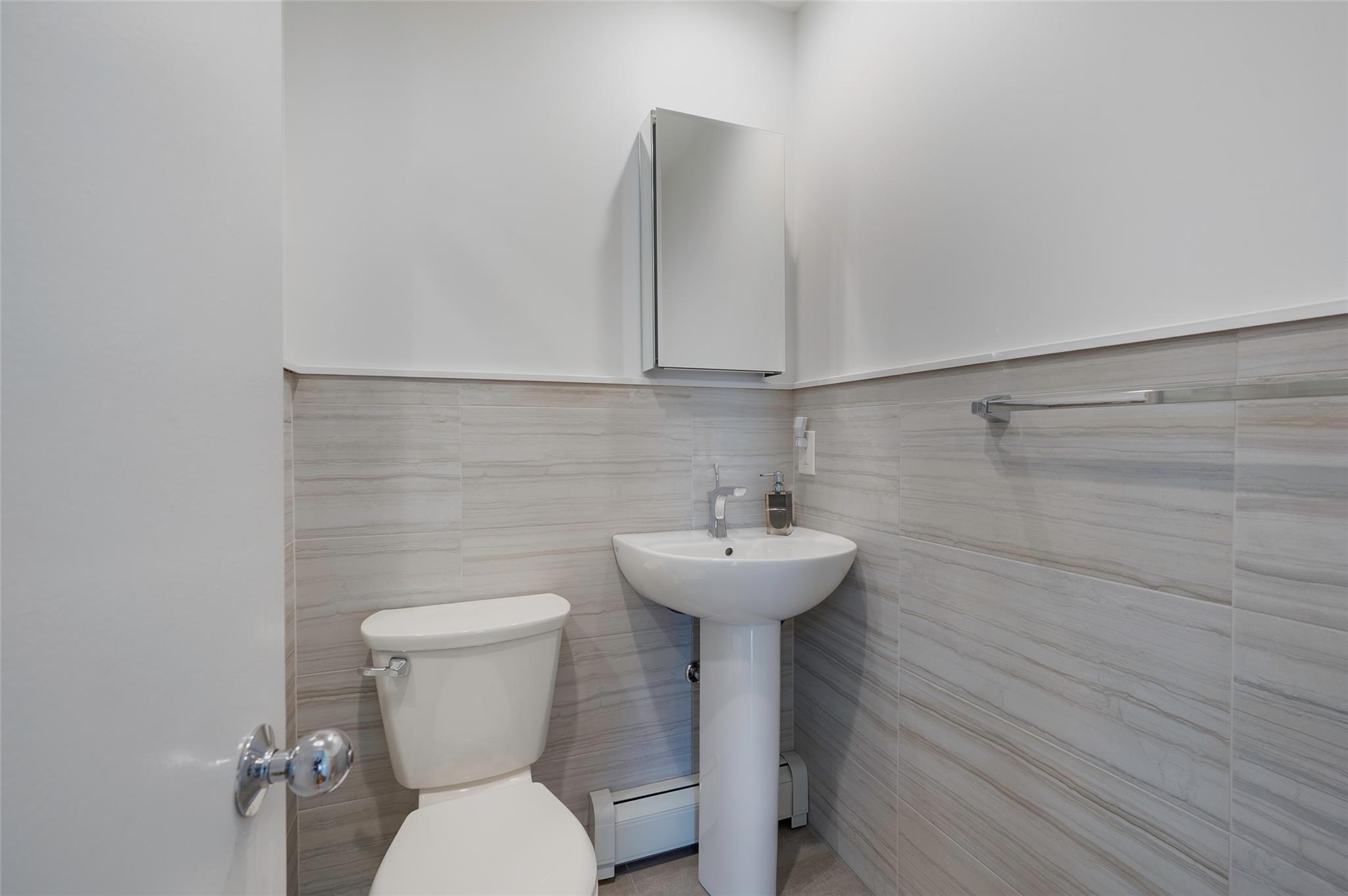 Single Family Bayview  Nassau County, NY 11758, MLS-878848-39