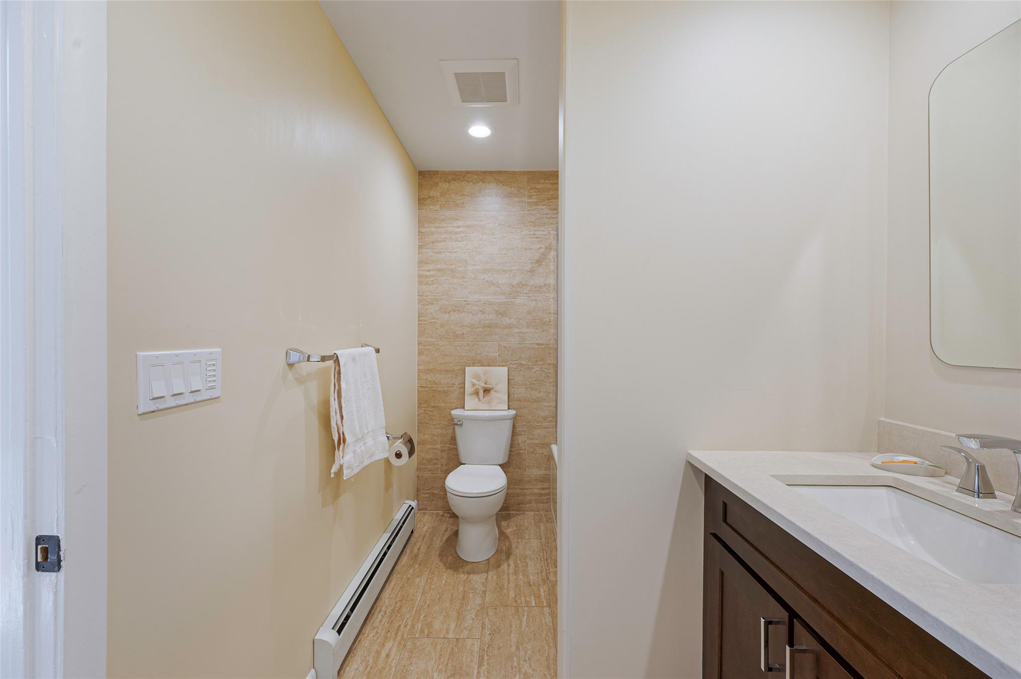 Single Family Bayview  Nassau County, NY 11758, MLS-878848-47