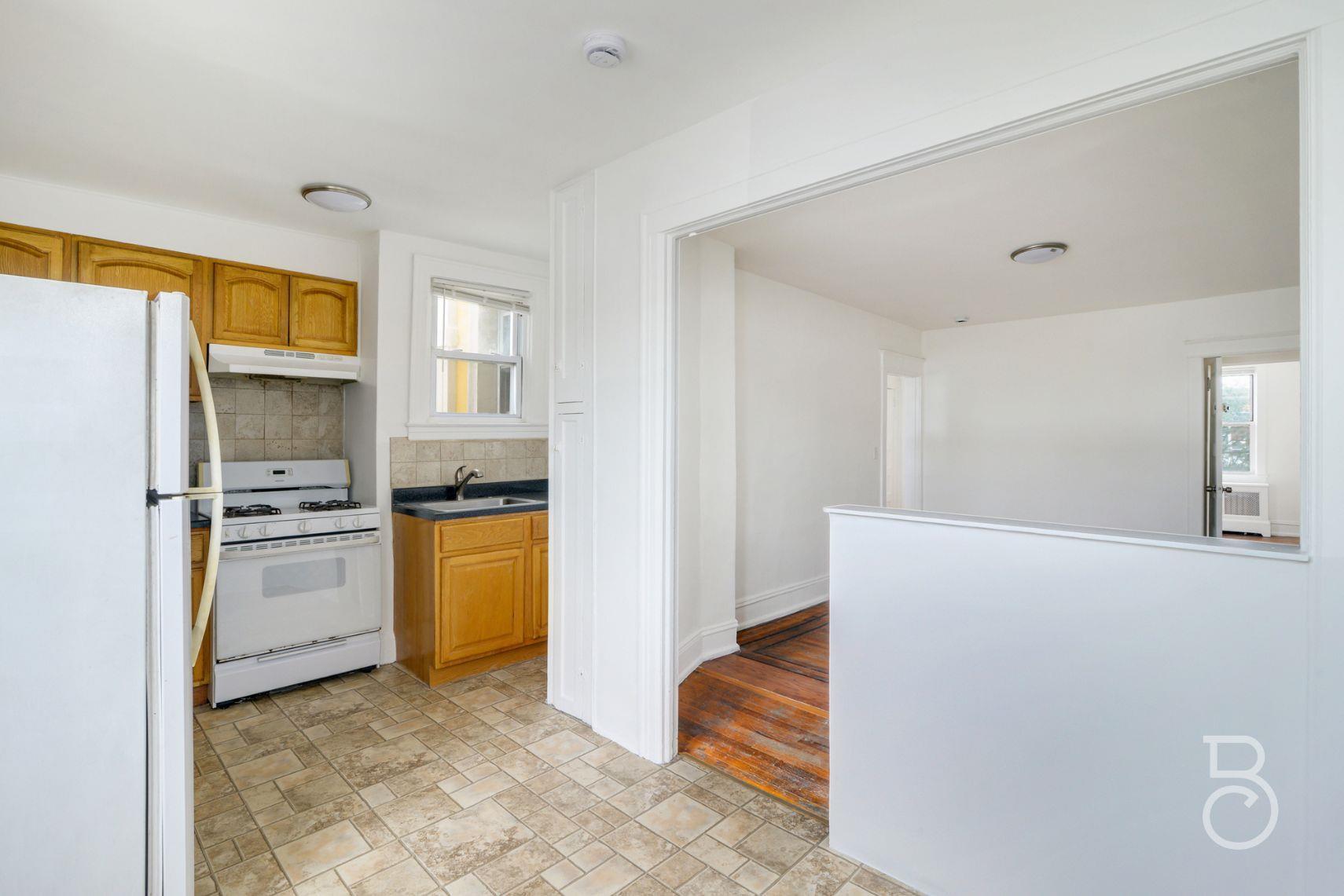 Single Family Ditmars  Queens, NY 11105, MLS-878855-6