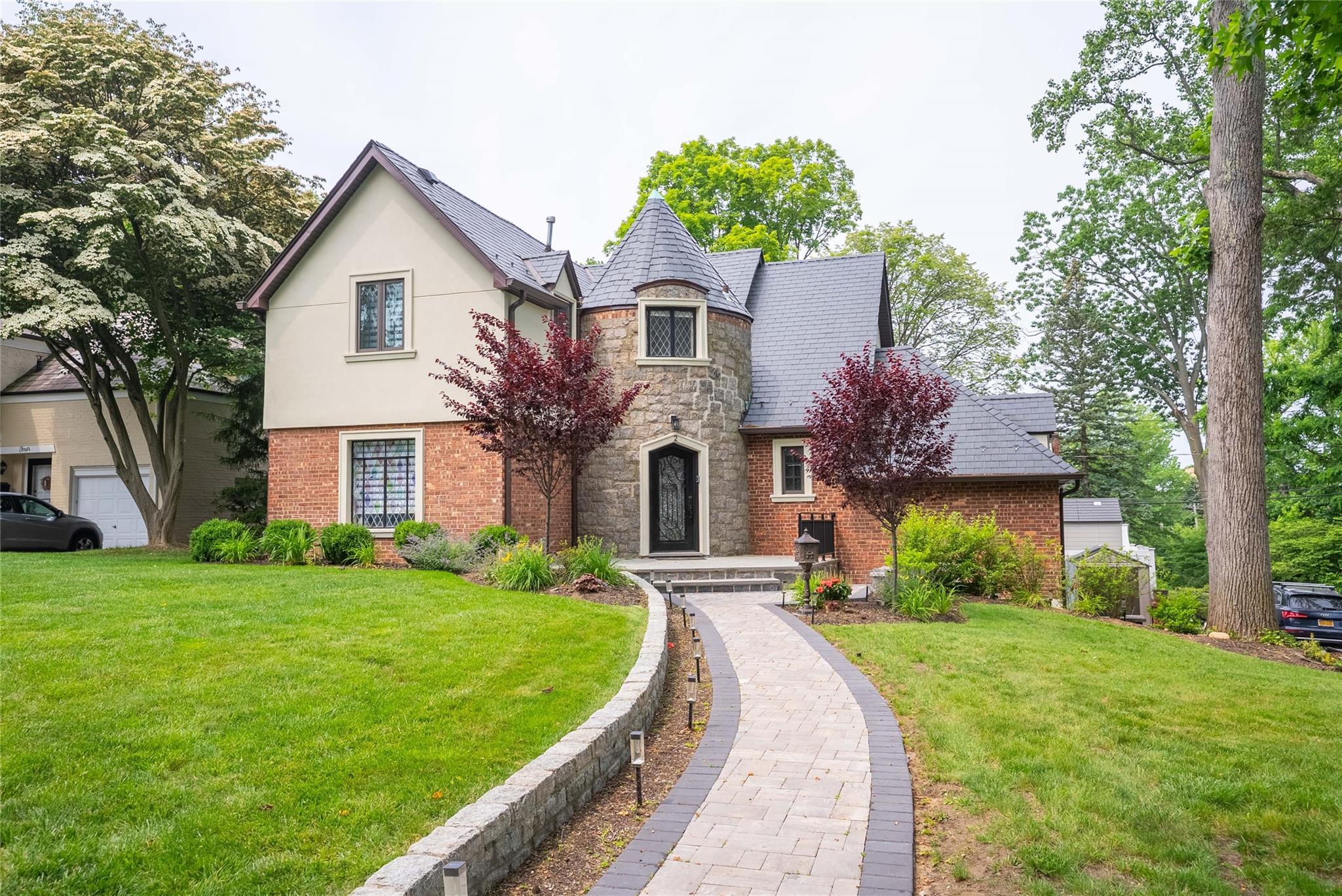 Single Family Wyngate  Nassau County, NY 11021, MLS-878867-2