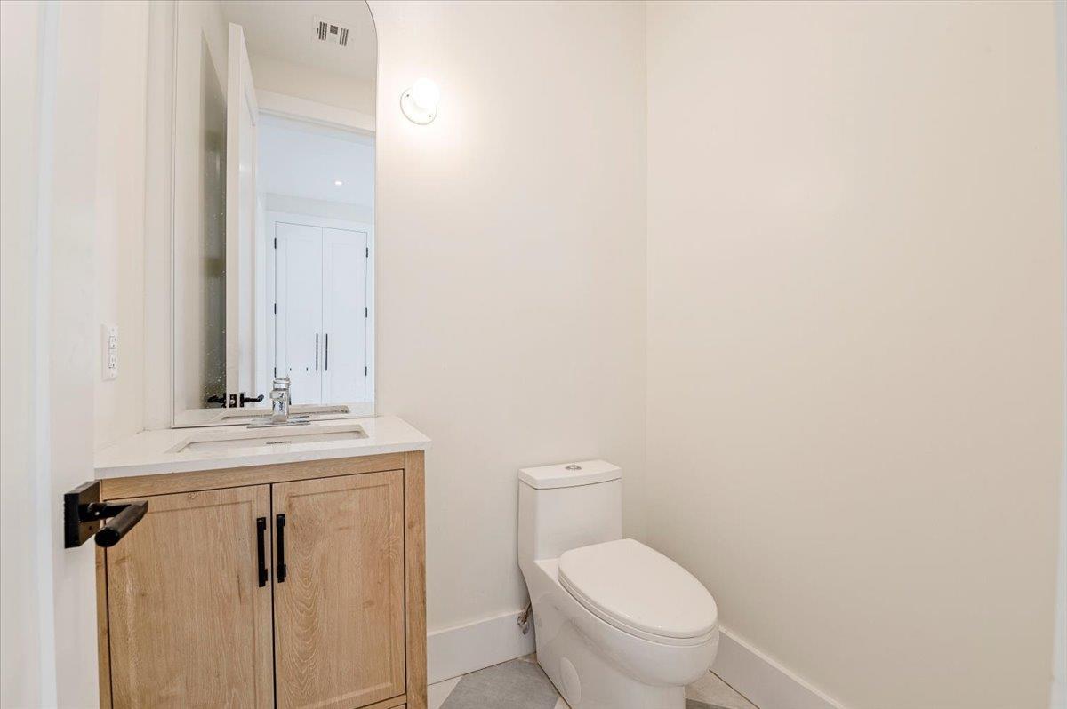 Single Family Wanser  Nassau County, NY 11096, MLS-878877-17